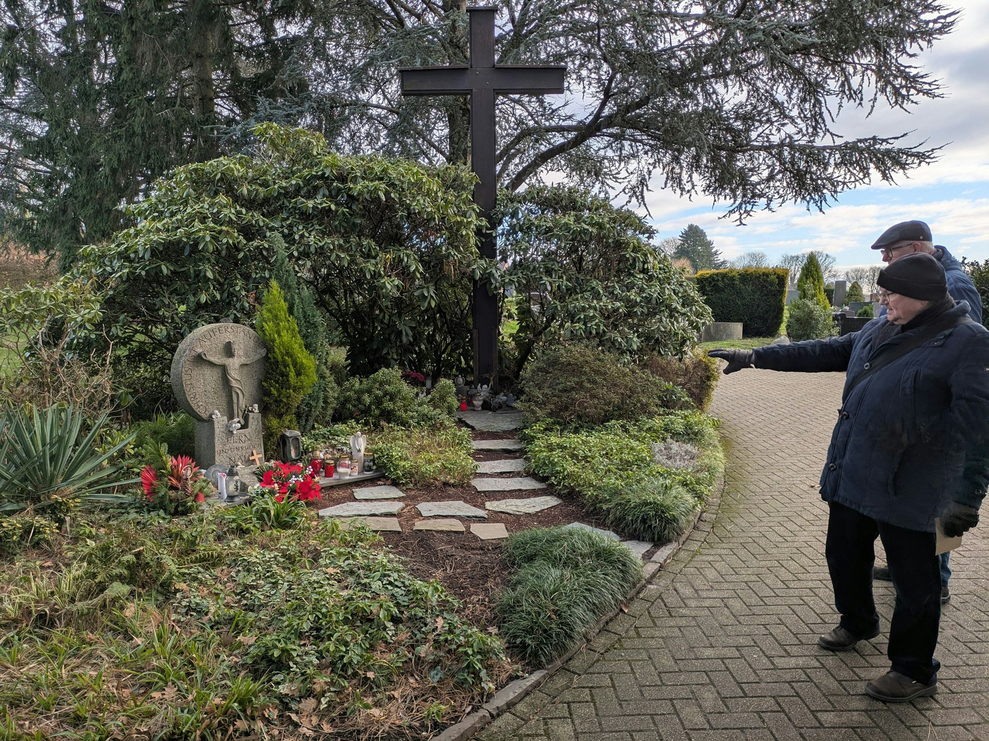 Die Gedenkstätte für die in der Ferne Bestatteten auf dem Friedhof Quettingen