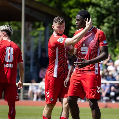 Luis Stapelmann und Assad Kotya-Fofana sind die Säulen der Kölner Abwehr.