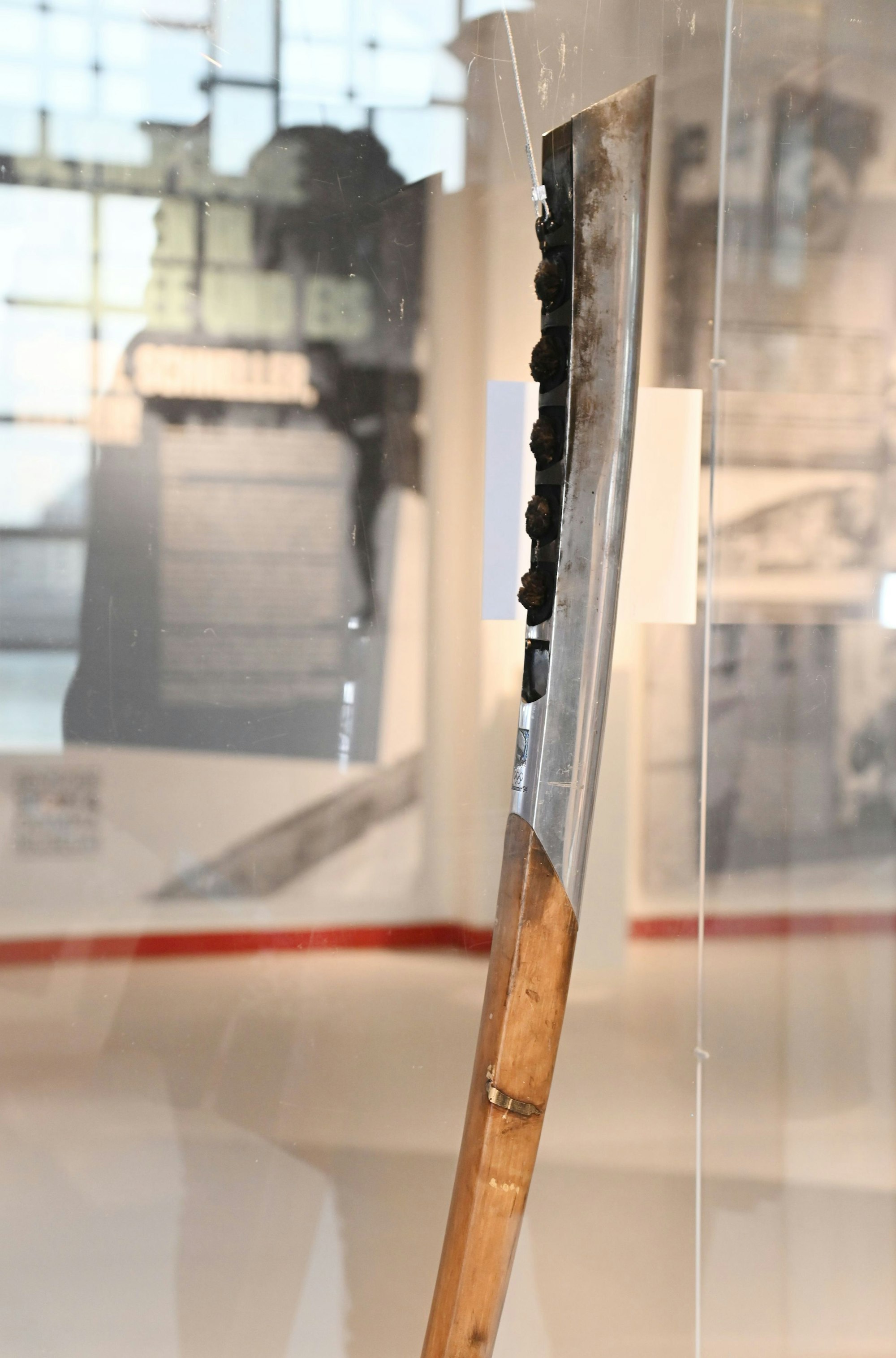 Eine Fackel vom olympischen Fackellauf im Vorfeld der Winterspiele 1994 in Lillehammer.