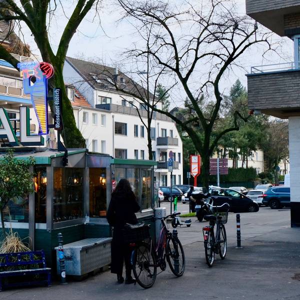 Das Kiosk Köski Royal an der Ecke Kitschburger/Aachener Straße ist ein Treffpunkt.