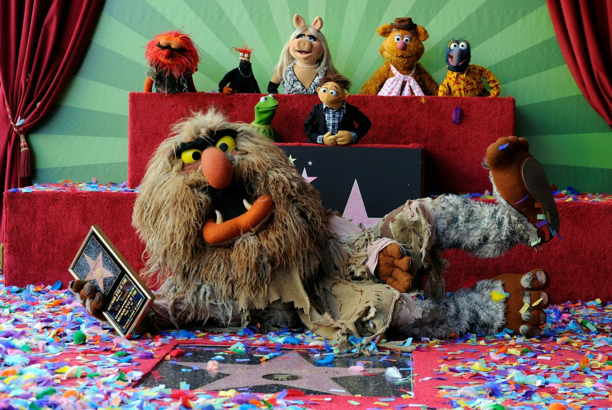 Doch auch der überraschende Tod ihres Schöpfers konnte nichts an der ungebrochen hohen Popularität der Muppets ändern. Sie waren längst Teil der Populärkultur. (Bild: Getty Images / Frazer Harrison)