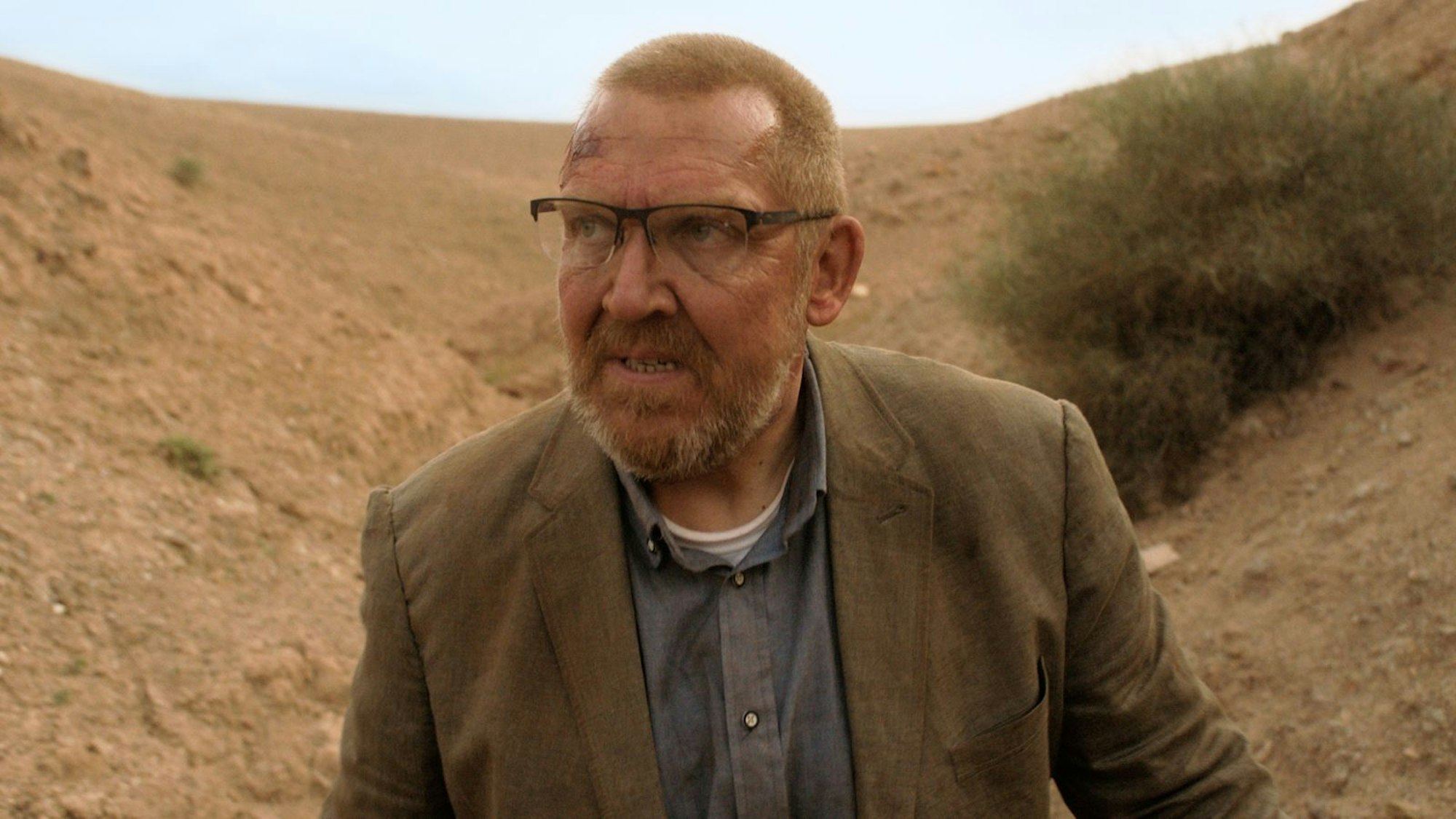 „Man sieht nur Elend, Tod, Folter und traumatisierte Menschen“: Im ZDF-Film „Für meine Tochter“ spielte Dietmar Bär einen Deutschen auf der Flucht. (Bild: ZDF / Moritz Schultheiß)