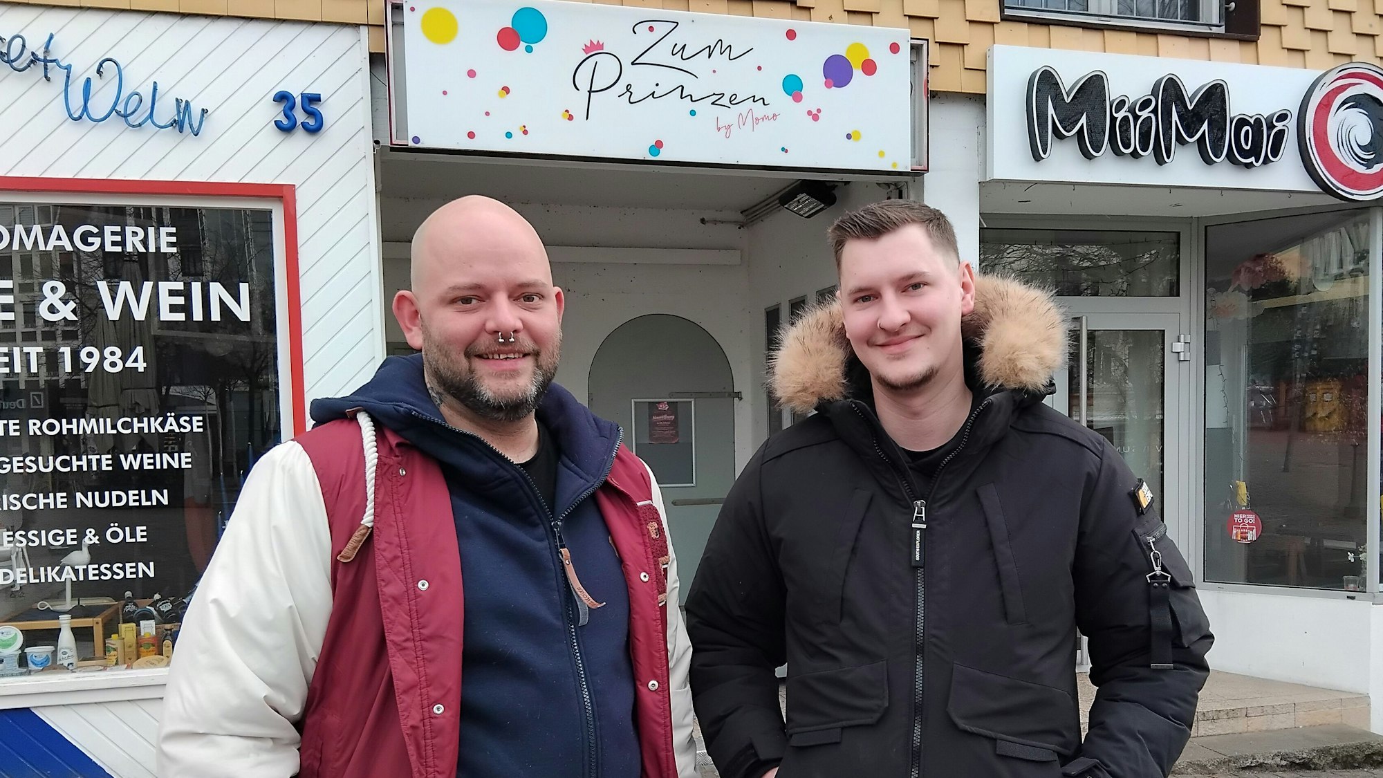 Neues Projekt: Manuel "Momo" Schmitz (links) und sein Kompagnon Dominik Pohle ziehen mit ihrer Kultkneipe Zum Prinzen in den früheren Casbah-Club.