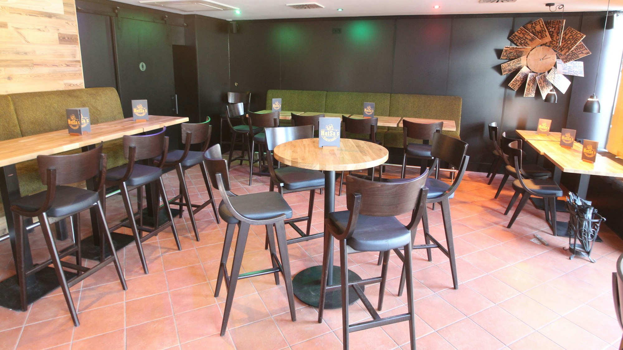 Im Schankraum gibt es 38 Sitzplätze.