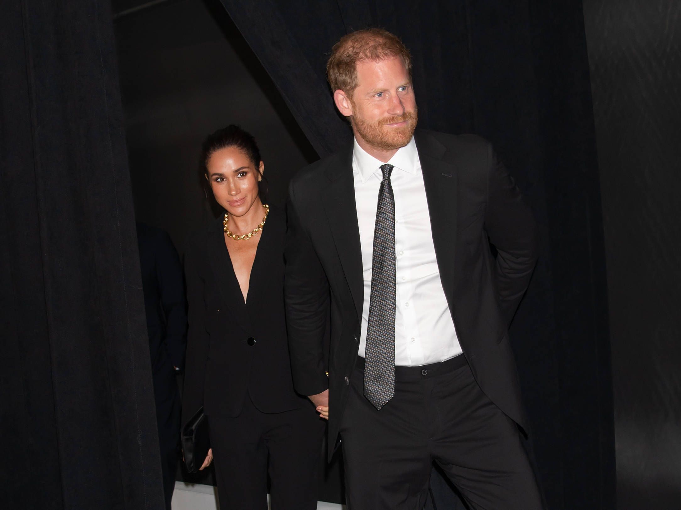 Meghan und Harry posieren.