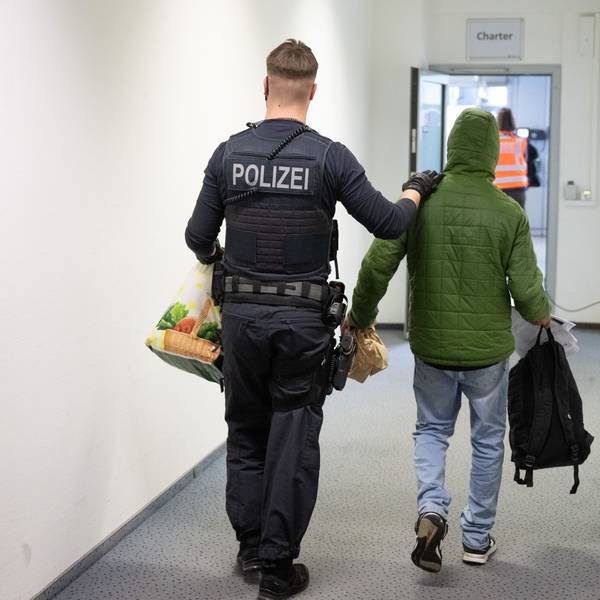 Seit zwei Jahrzehnten wird ein kriminell gewordener Bosnier in Köln geduldet. (Symbolfoto).