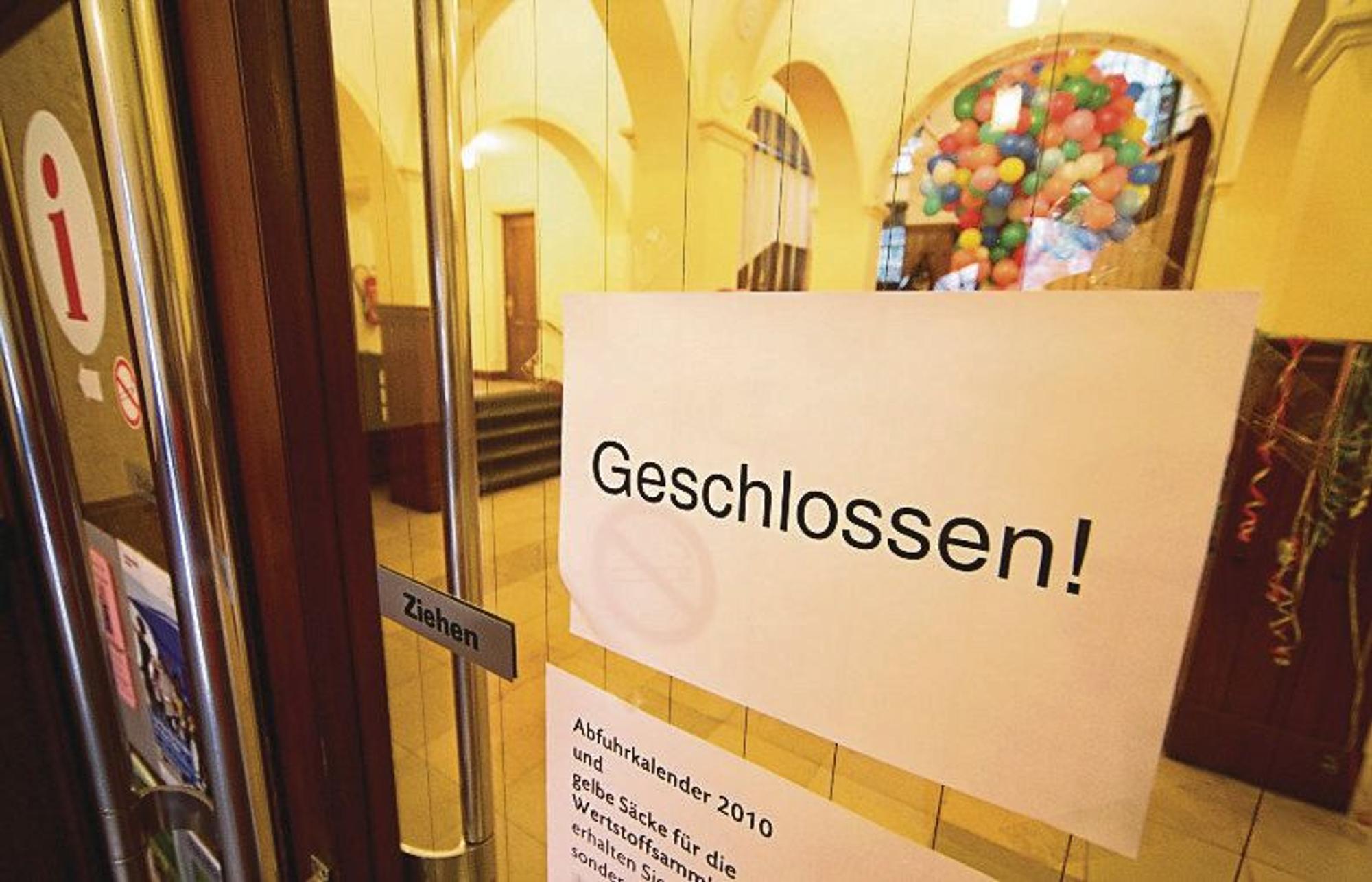 Bergisch Gladbach, Verwaltung geschlossen wegen Karneval