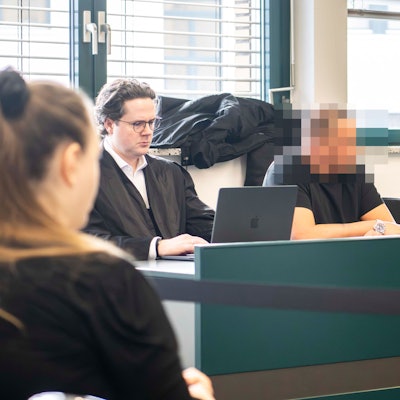 Das Bild zeigt einen Moment im Amtsgericht Euskirchen während der Verhandlung.