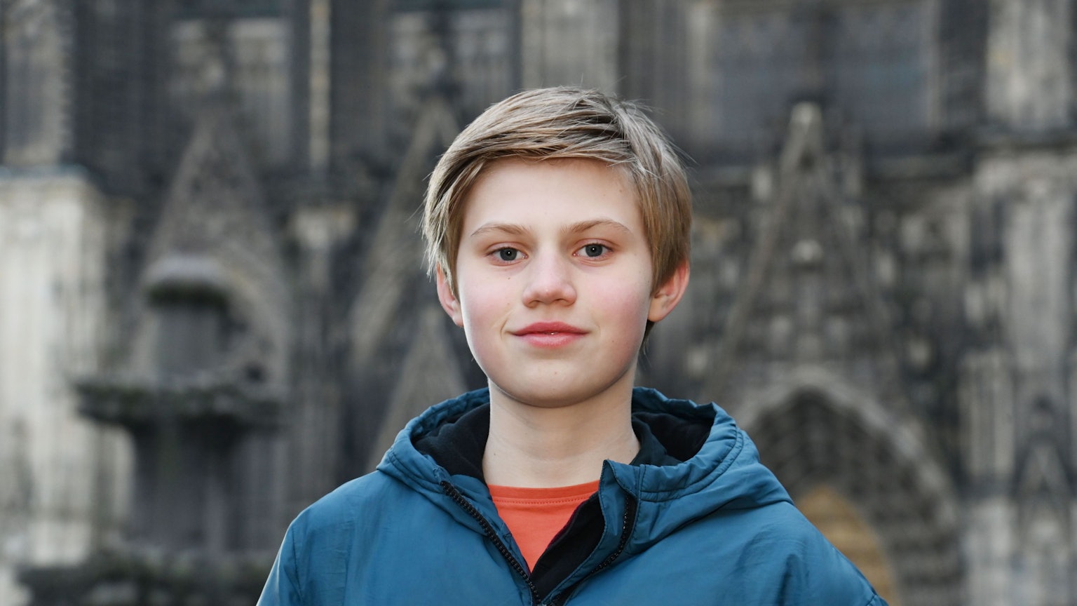 Der Kölner Schüler Felix steht beim Düsseldorfer Musical Mrs. Doubtfire auf der Bühne.