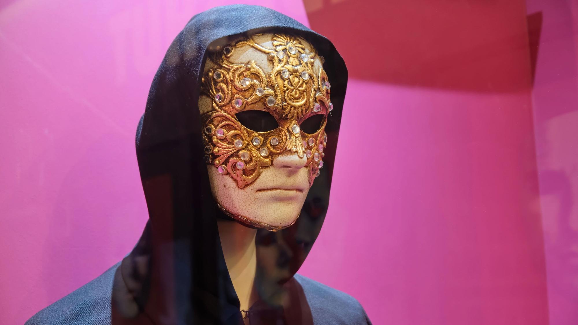 Diese Maske trug Tom Cruise in „Eyes Wide Shut“.