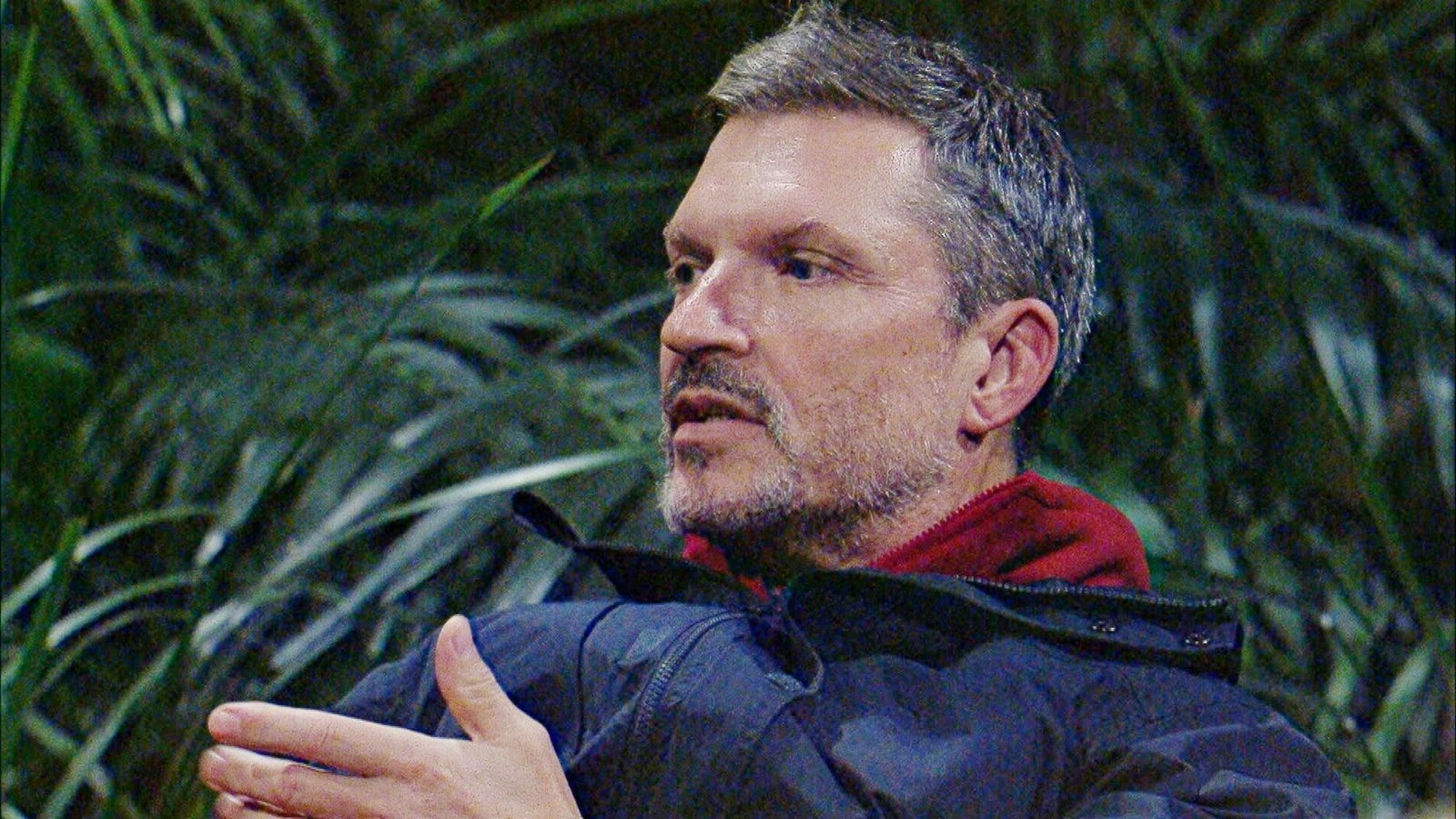 Bei der Abwahl wird der Alptraum der Damen wahr: Gil bleibt. Samira kriegt ein „Vielleicht“. Aber gehen muss Hardy. „Ich habe Spaß gehabt“, sagt er zum Abschied. (Bild: RTL)