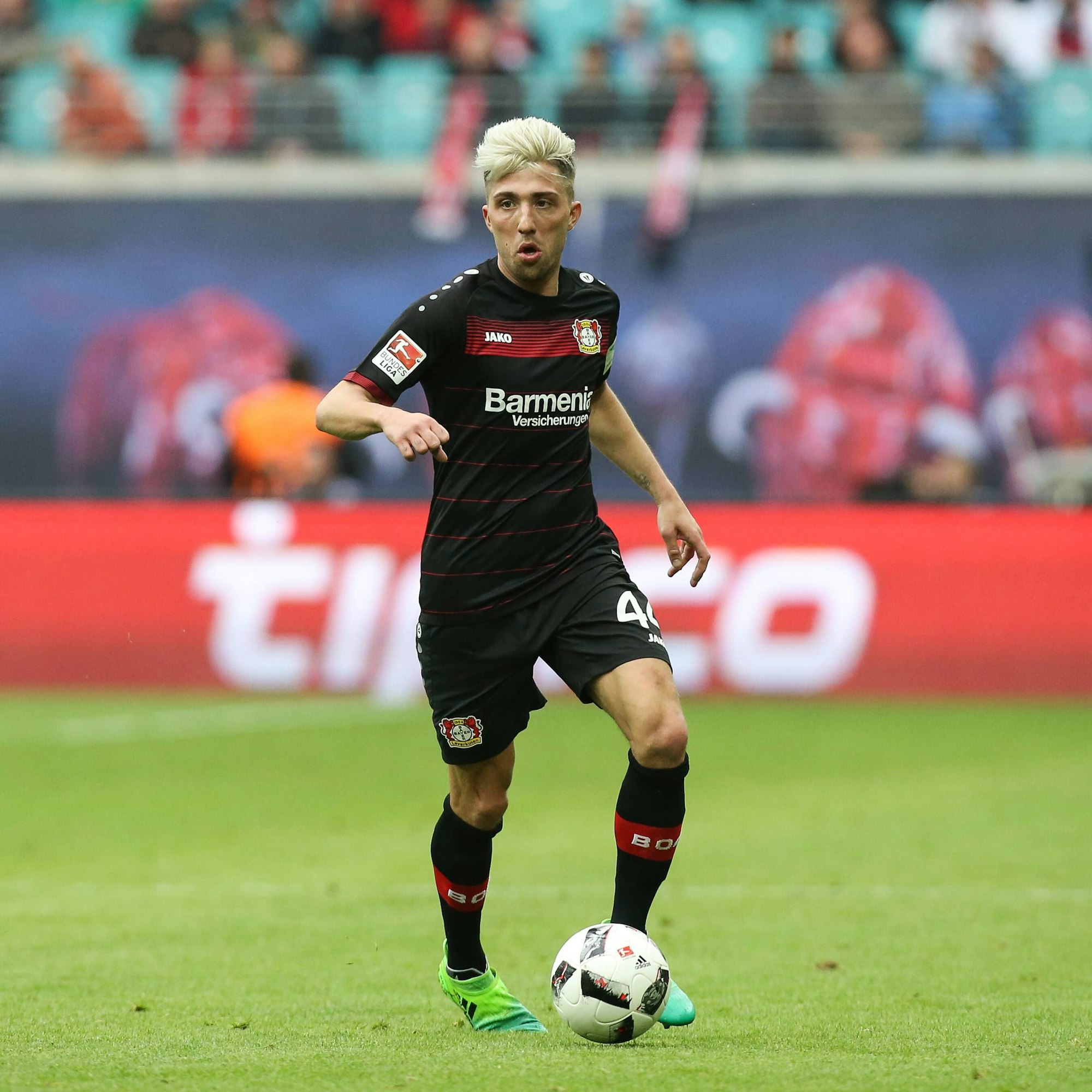 Kevin Kampl (Bayer Leverkusen) - 1. Fussball Bundesliga Saison 2016-2017 RasenBallsport Leipzig vs. Bayer Leverkusen in der Red Bull Arena in Leipzig - Freisteller,Aktion,Deutschland, Fußball, Mann, Männer,08.04.2017
Kevin Kampl Bayer Leverkusen 1 Football Bundesliga Season 2016 2017 Lawn ball sport Leipzig vs Bayer Leverkusen in the Red Bull Arena in Leipzig cut out Action shot Germany Football Man Men 08 04 2017