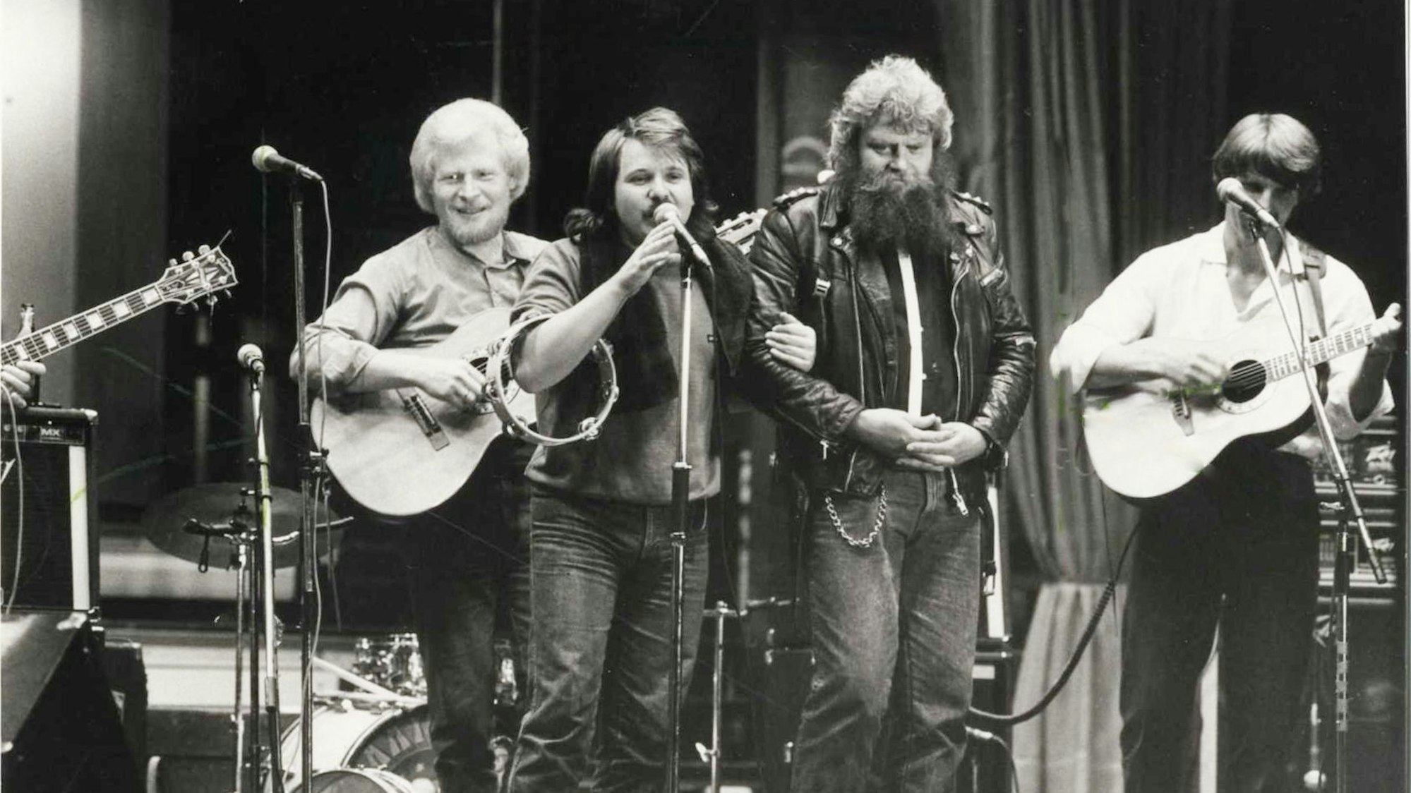 Der Mann im Hintergrund: Hans Knipp (l.) bei einem seiner seltenen gemeinsamen Auftritte mit den Bläck Fööss