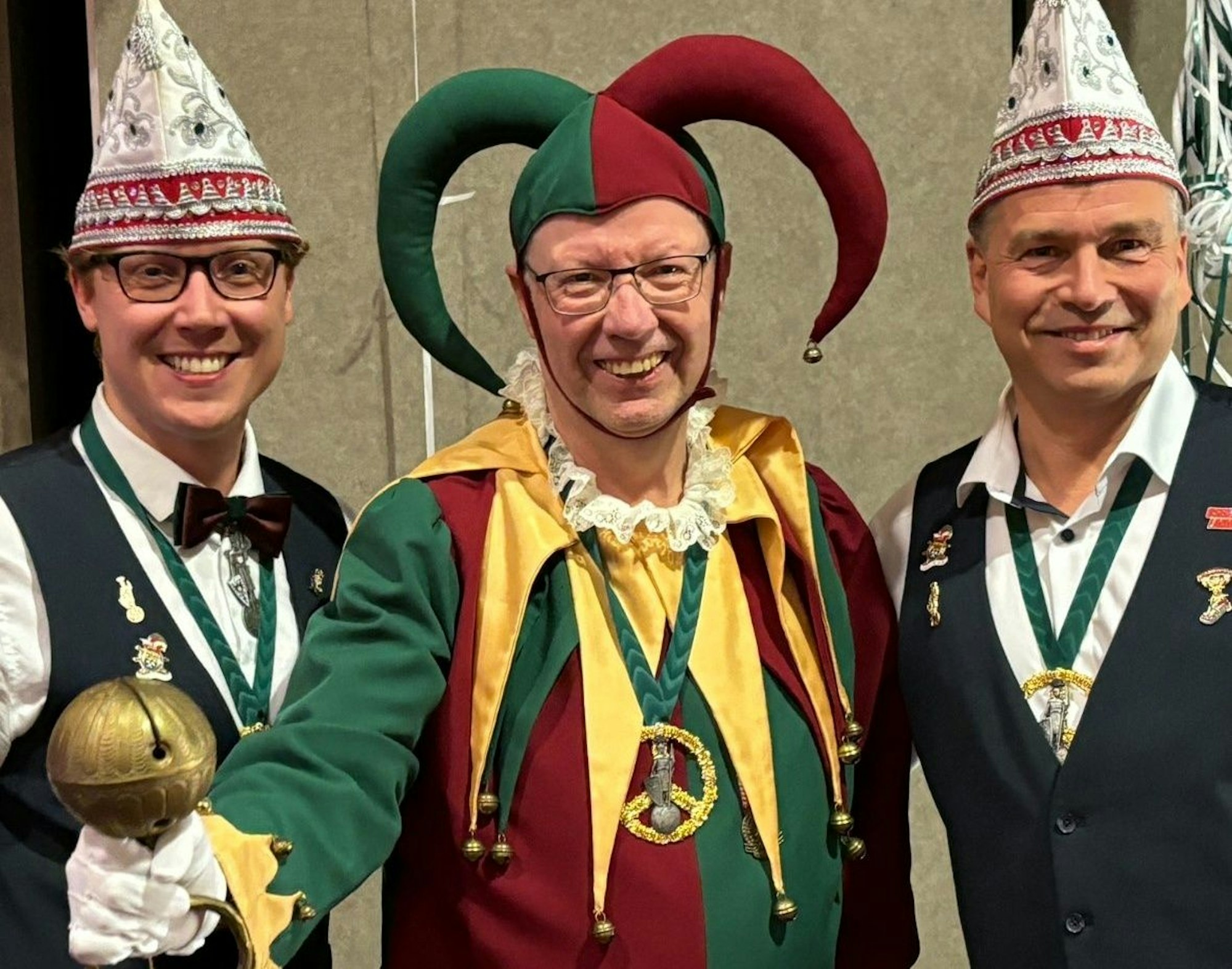 Dirk Gemünd ist der Bellejeck der Großen Allgemeinen, hier 2025 mit seinen Adjutanten Peter Schweikert (r.) und Dustin Gemünd (l.)