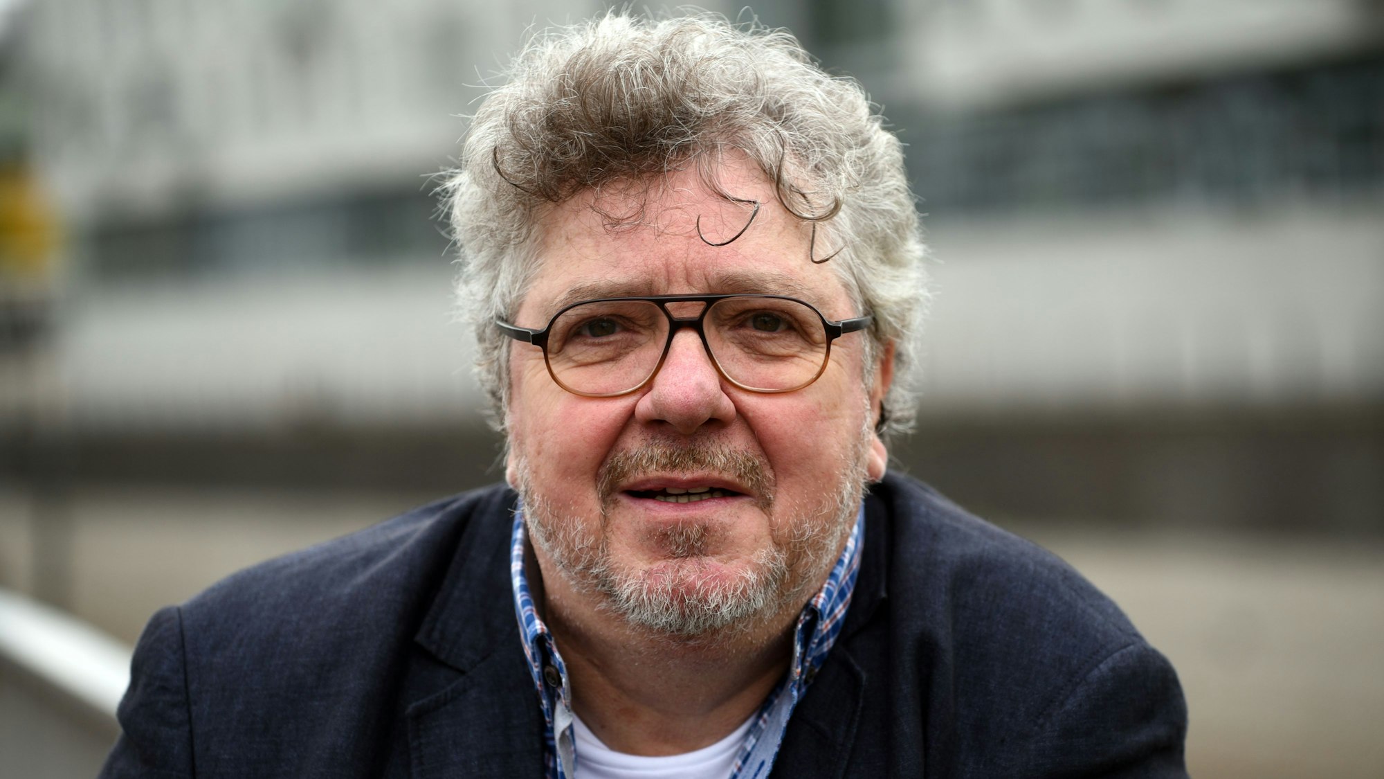 Michael Schanze steht bei einer Veranstaltung in Köln.