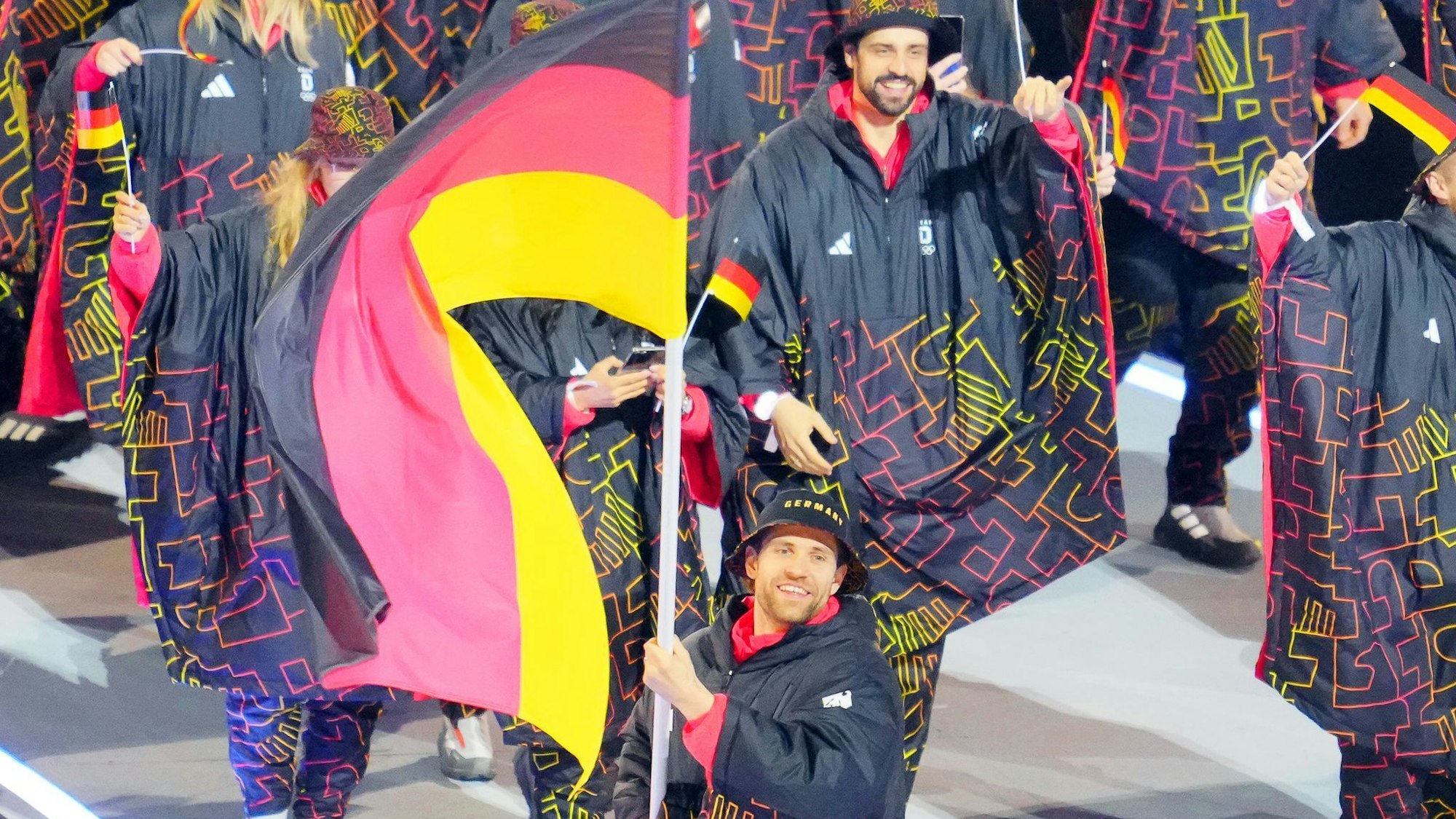 Als erster deutscher Eishockeyspieler überhaupt führte Leon Draisaitl das deutsche Olympia-Team bei einer Eröffnungsfeier als Fahnenträger an.