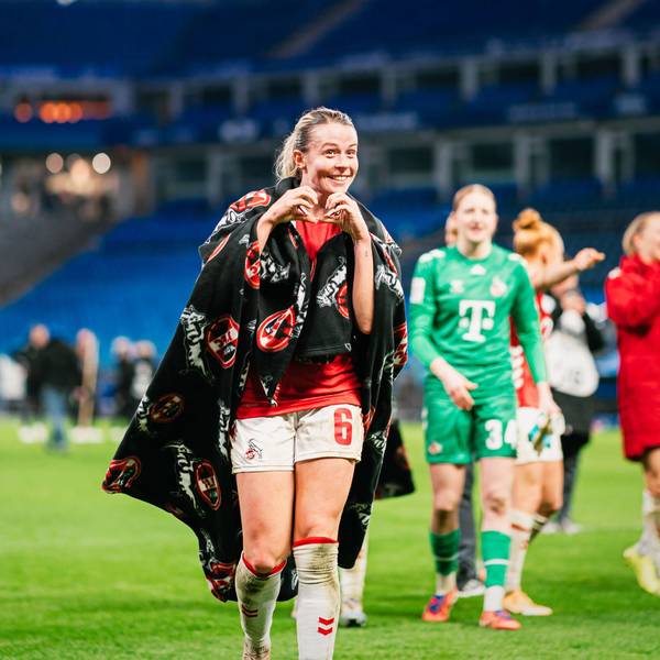 Google Pixel Frauen-Bundesliga: Hamburger SV vs. 1. FC Köln, 08.12.2025 Sandra Maria Jessen 1. FC Köln, 6 glücklich nach dem Spiel Fußball, Google Pixel Frauen-Bundesliga, 12. Spieltag: Hamburger SV vs. 1. FC Köln am 08.12.2025 im Volksparkstadion, Hamburg DFB REGULATIONS PROHIBIT ANY USE OF PHOTOGRAPHS AS IMAGE SEQUENCES AND/OR QUASI-VIDEO. *** Google Pixel Womens Bundesliga Hamburger SV vs 1 FC Köln, 08 12 2025 Sandra Maria Jessen 1 FC Köln, 6 happy after the match Football, Google Pixel Womens Bundesliga, 12 Matchday Hamburger SV vs 1 FC Köln on 08 12 2025 at Volksparkstadion, Hamburg DFB REGULATIONS PROHIBIT ANY USE OF PHOTOGRAPHS AS IMAGE SEQUENCES AND OR QUASI VIDEO Copyright: xBEAUTIFULxSPORTS/Tonhäuserx