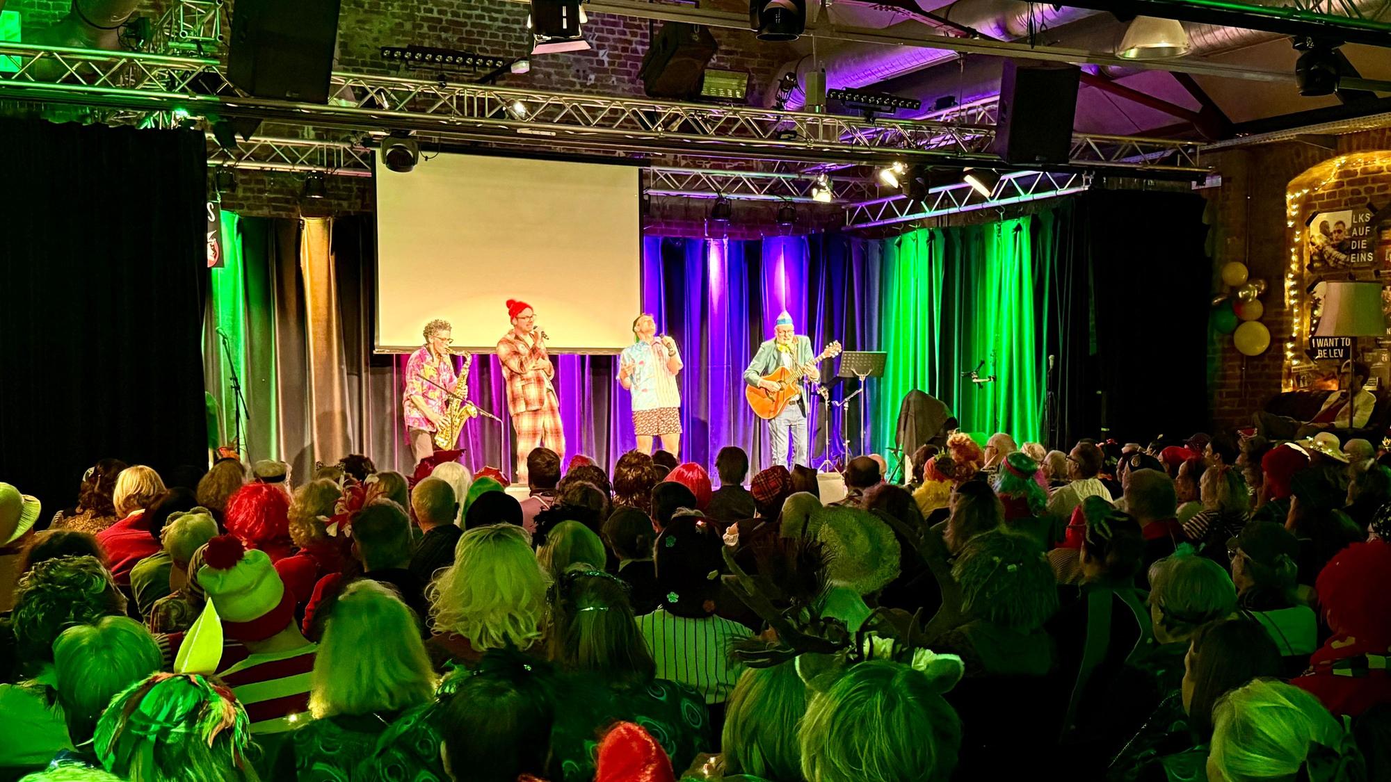 Der Saal im Kulturausbesserungswerk bei Leverkusens kleinster Sitzung