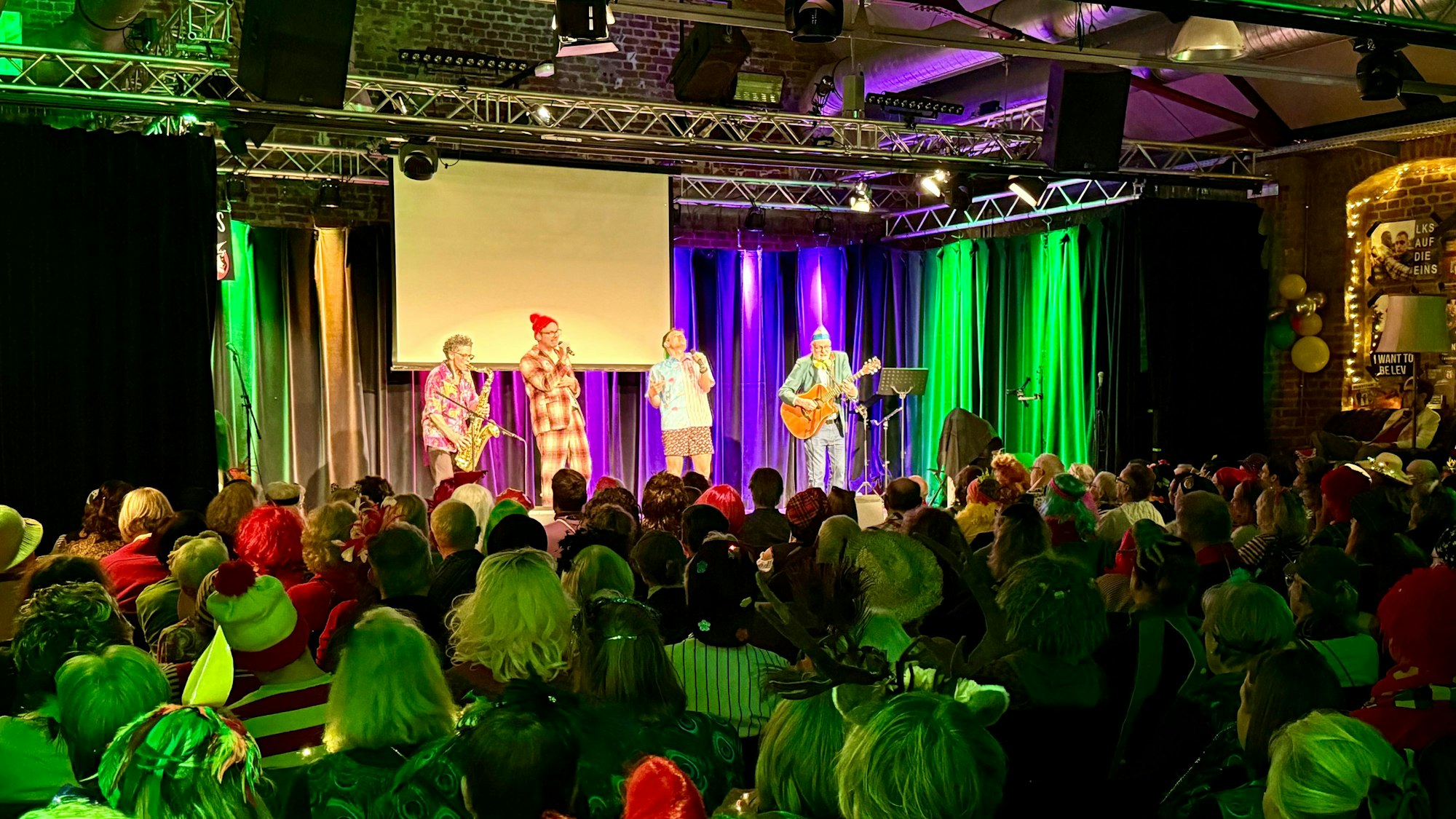 Der Saal im Kulturausbesserungswerk bei Leverkusens kleinster Sitzung