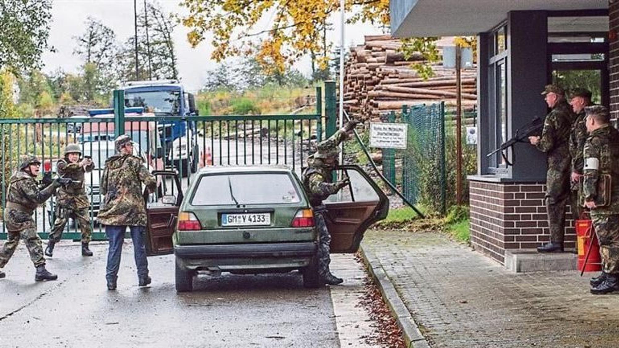 Das Foto entstand im Oktober 2023 bei einer zivil-militärischen Übung im Oberbergischen Kreis.