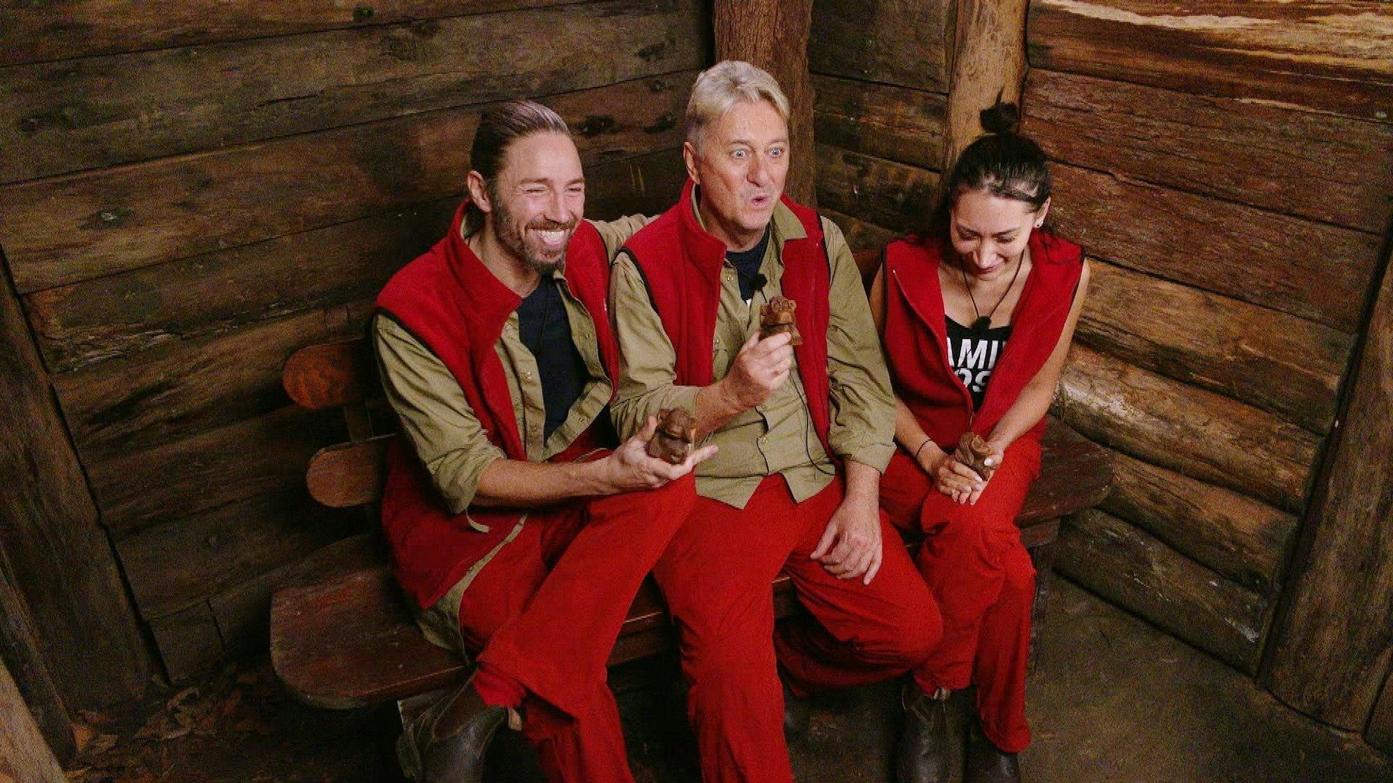 Die Finalisten Gil Ofarim (l), Hubert Fella und Samira Yavuz im Dschungeltelefon.