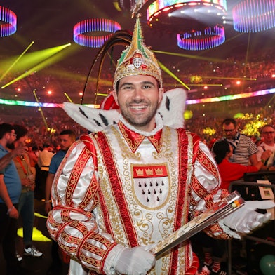 Blick in die ausverkaufte Lanxess-Arena bei der Lachenden Kölnarena.