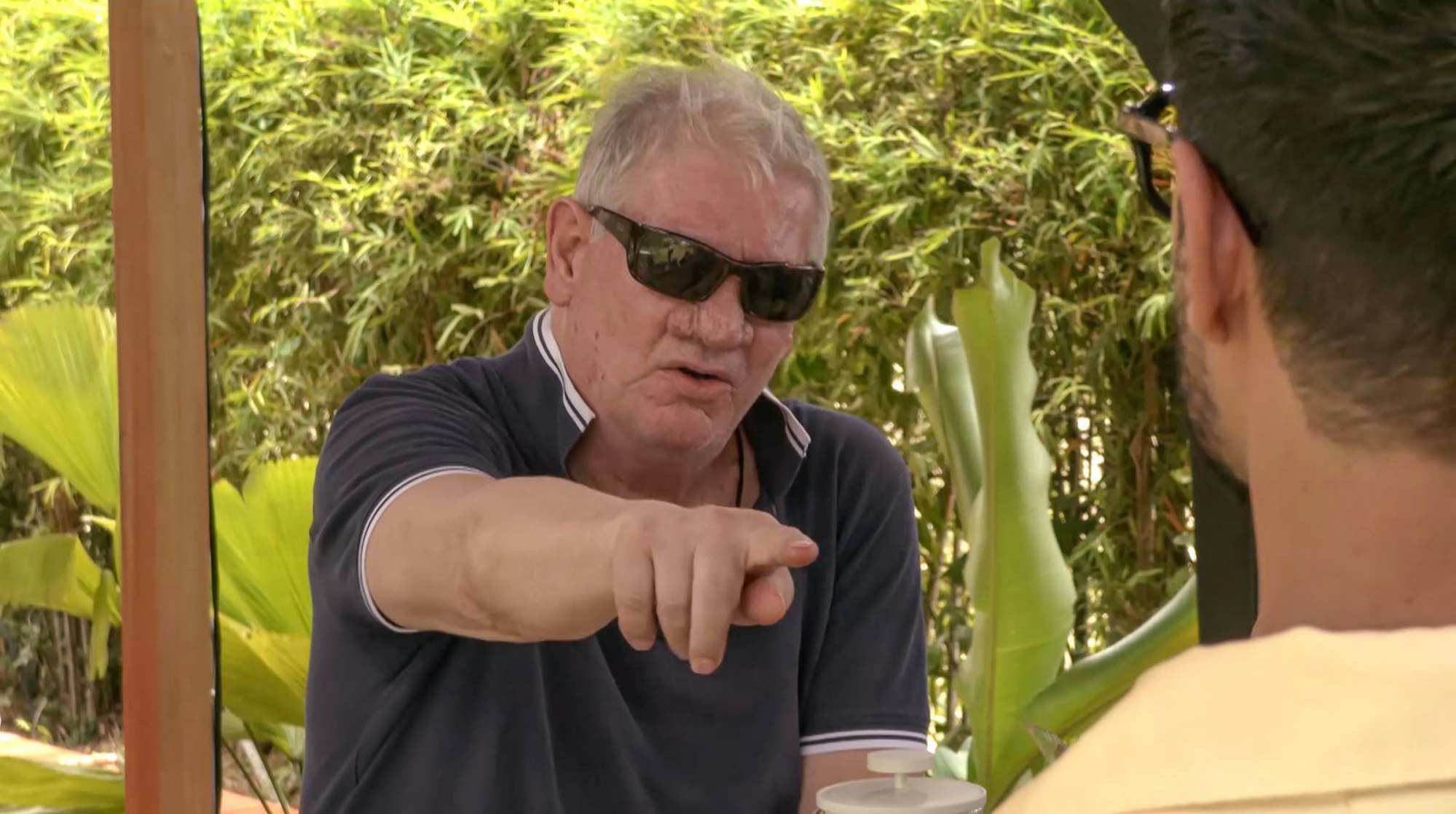 Er ist der älteste im Promi-Cast: Gefallen lässt sich Claude-Oliver Rudolph allerdings trotzdem nichts. (Bild: Joyn)