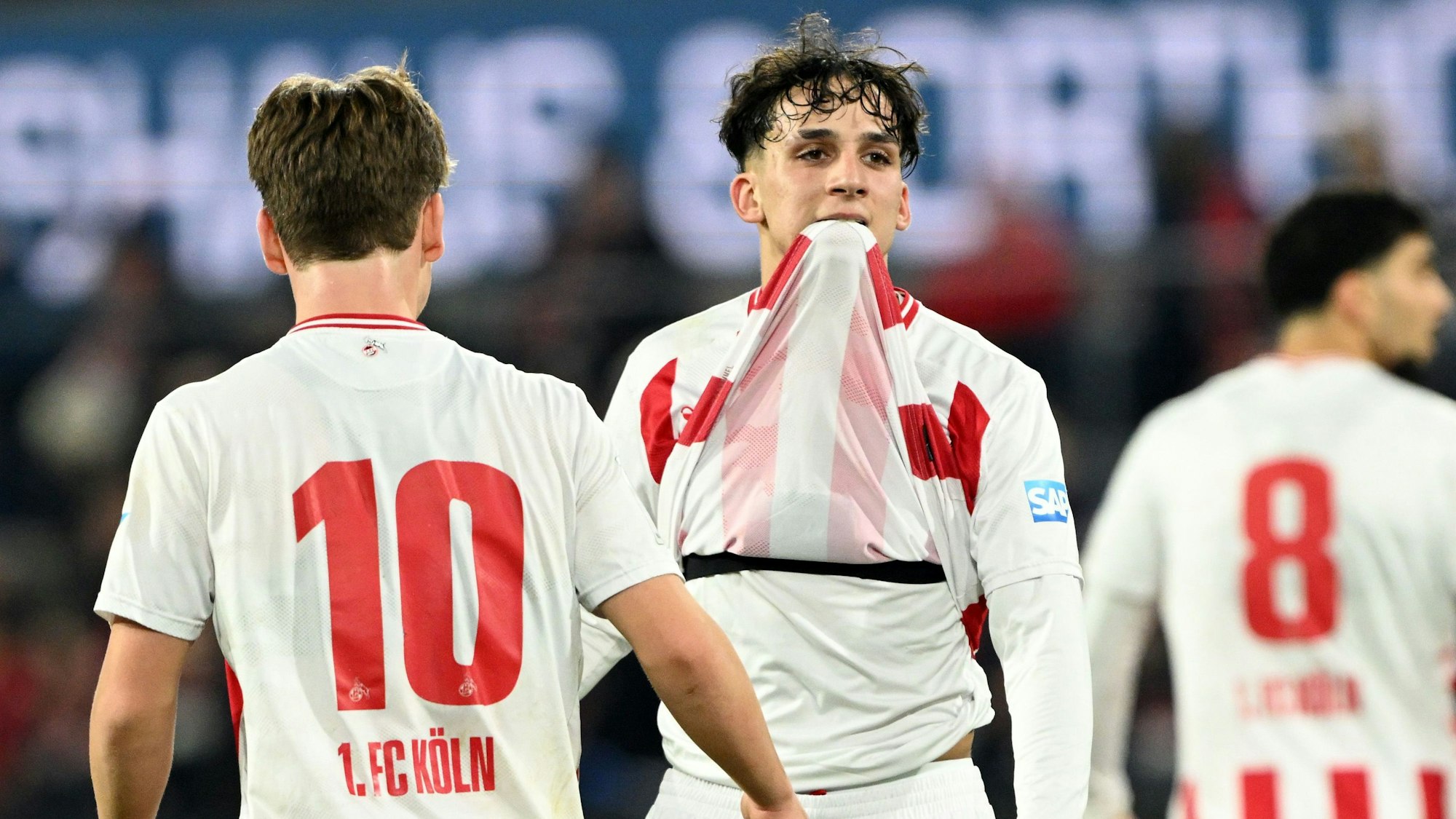 04.02.2026, Nordrhein-Westfalen, Köln: UEFA Youth League: 1. FC Köln - Inter Mailand , RheinEnergie-Stadion, Jason Ponente-Ramirez (M,1. FC Köln) reagiert auf dem Platz. Foto: Federico Gambarini/dpa +++ dpa-Bildfunk +++
