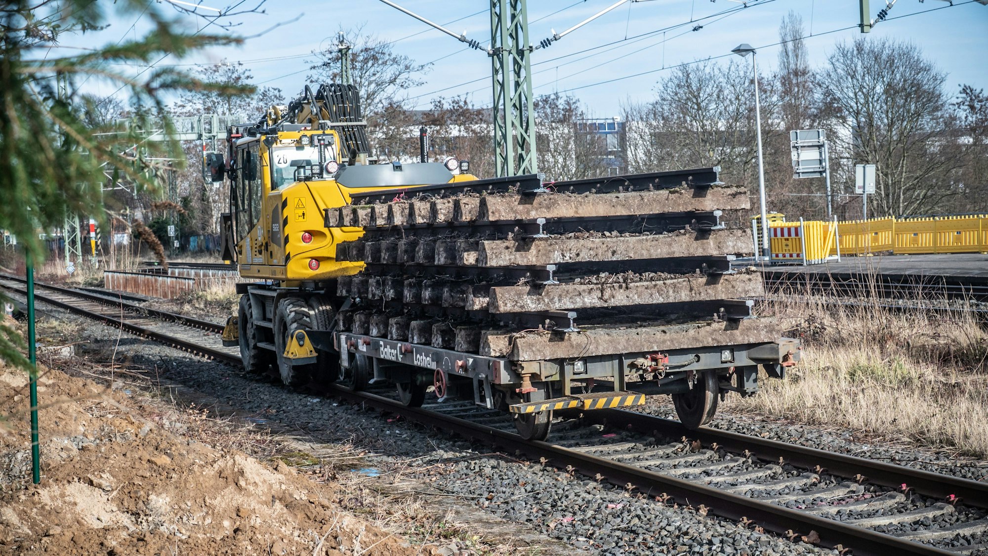 Bahnhof Manfort: Generalsanierung der Bahnstrecke Köln-Hagen Bild: Ralf Krieger