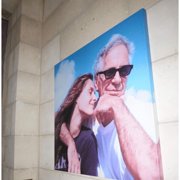 Jeffrey Epstein (r.) mit seiner Freundin Karyna Shuliak auf einem Foto.