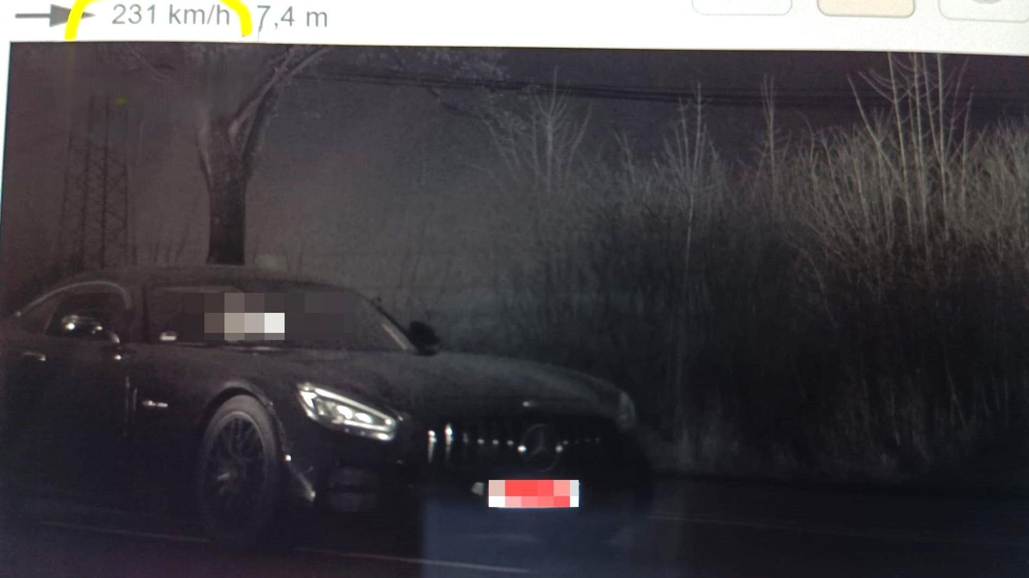 Das Bild zeigt eine Radarfoto.