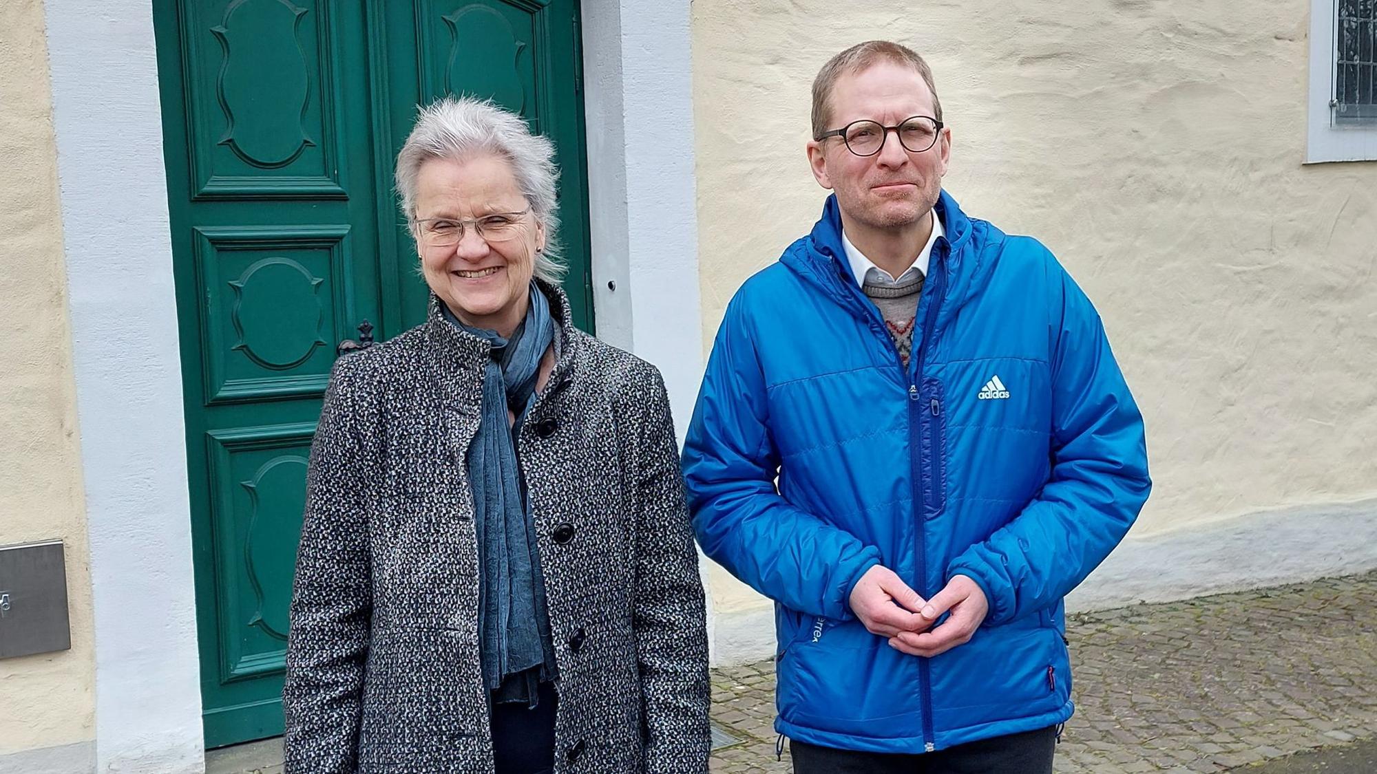 Dorothea Böttcher, Pfarrerin in Leuscheid, und Oliver Cremer, Pfarrer in Rosbach