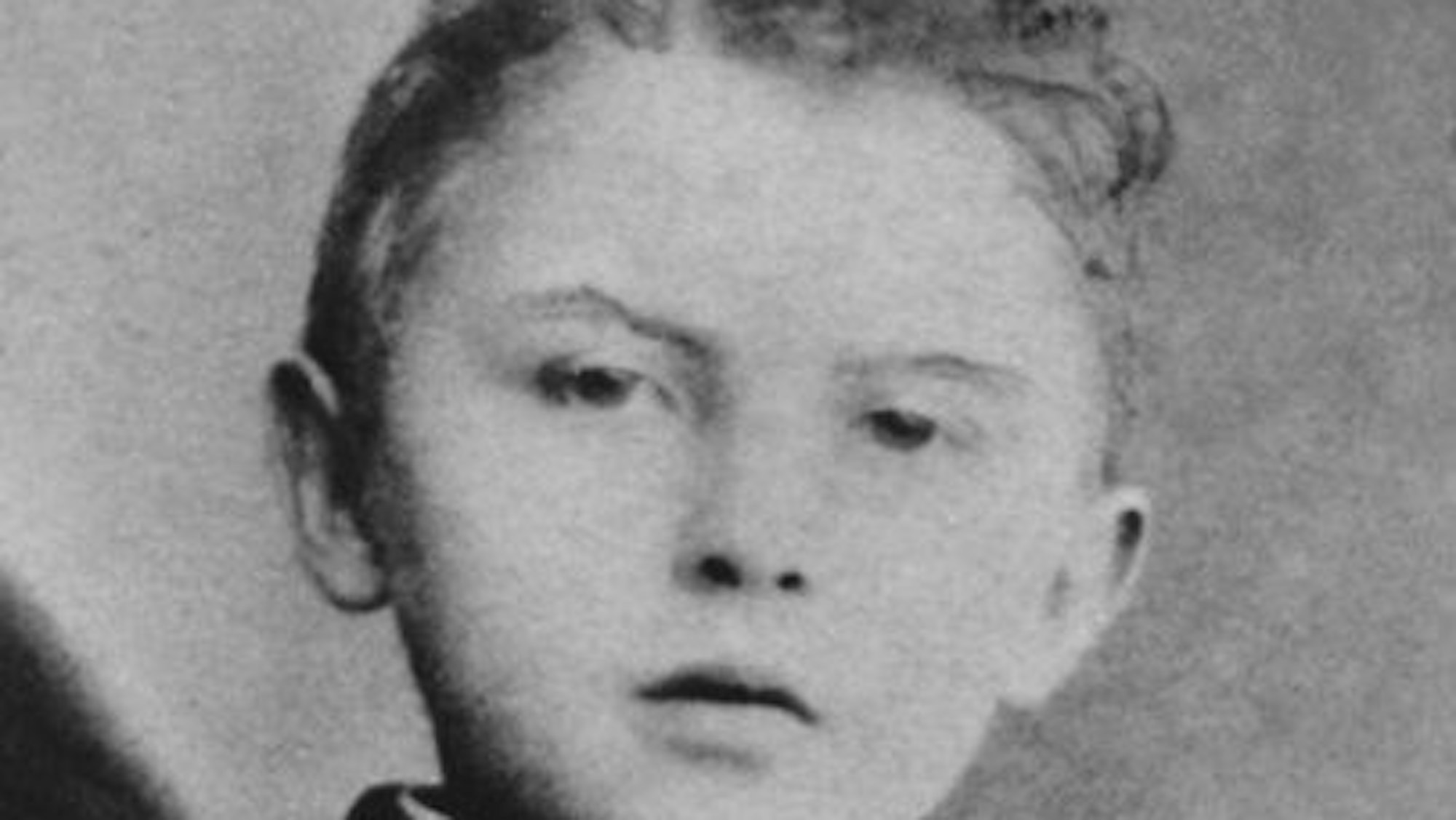 Der spätere Bundeskanzler Konrad Adenauer als 7-jähriger, 1883.