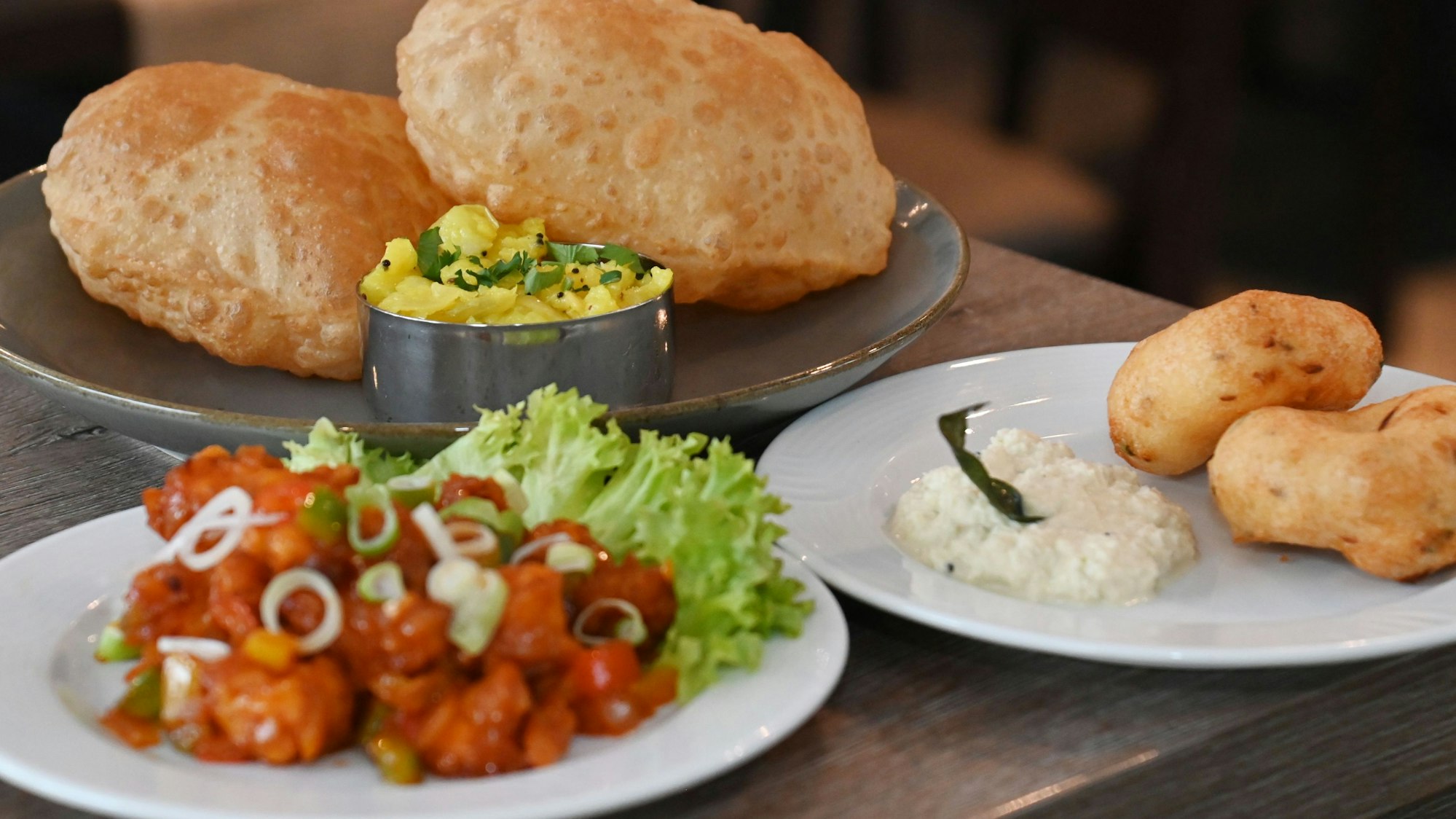 Das Lokal bietet südindische Spezialitäten