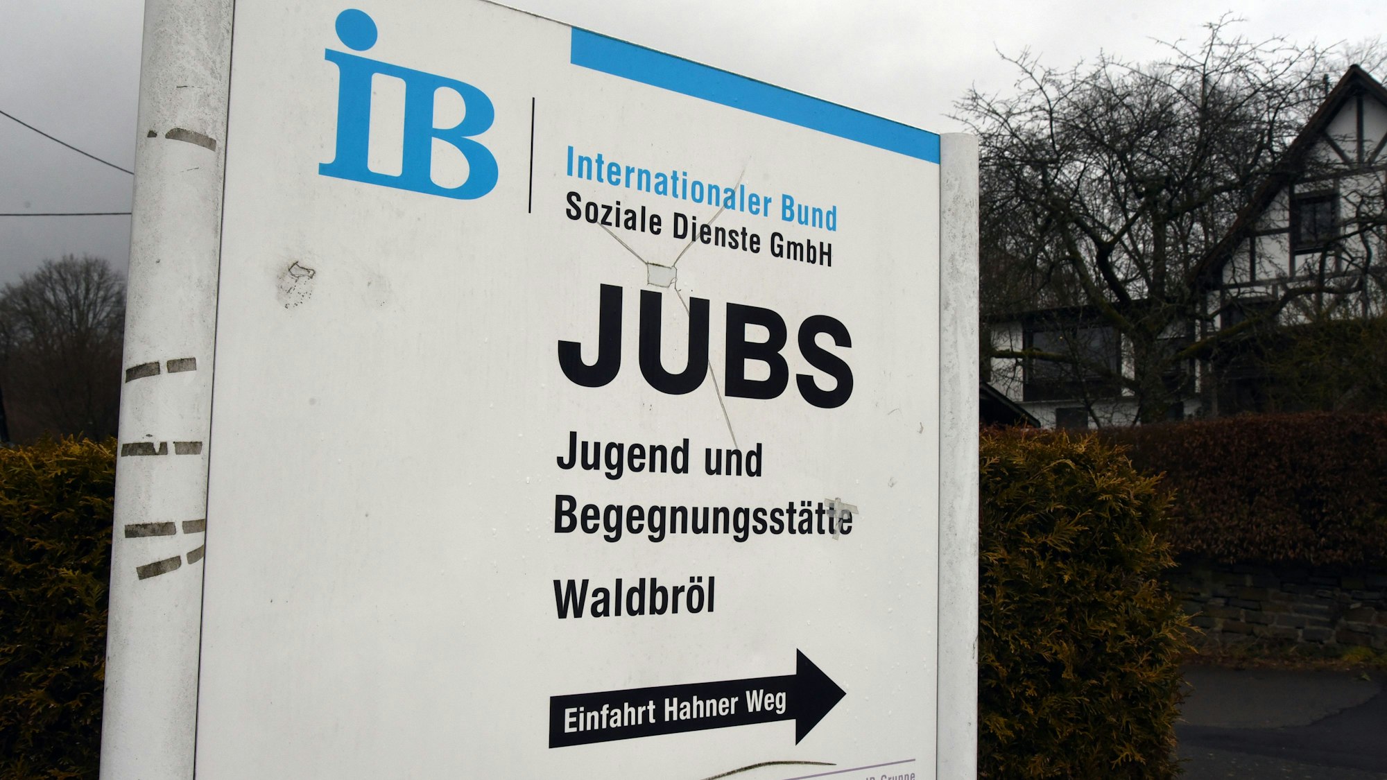 Die Jugendbegegnungsstätte („Jubs“) am Hahner Weg in Waldbröl ist eine der oberbergischen Einrichtungen der IB West.