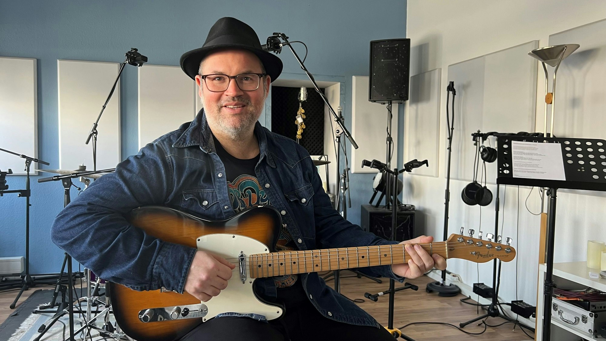 Björn Heuser nahm im Studio das Ostermann-Lied neu auf.
