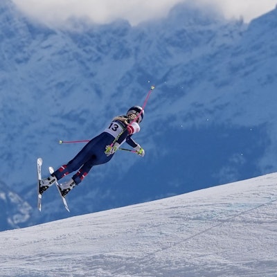 Bei ihrem heftigen Sturz während der Olympia-Abfahrt erlitt Lindsey Vonn eine schwere Beinverletzung. (Archivbild)