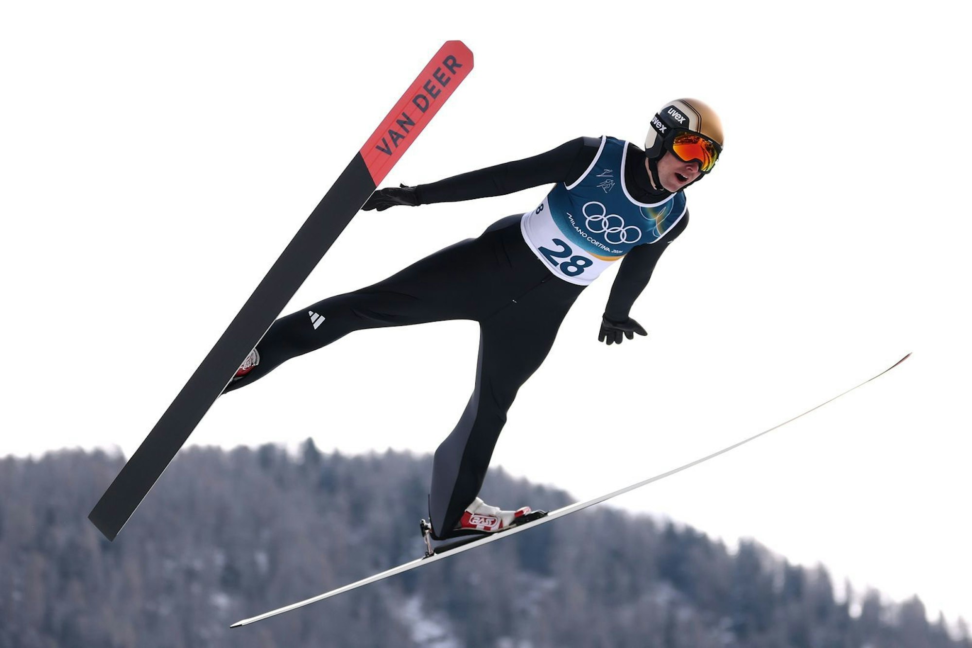Nach dem Springen konnte sich der Nordische Kombinierer Vinzenz Geiger noch Medaillenchancen ausrechnen. (Bild: 2026 Getty Images/Alex Pantling)