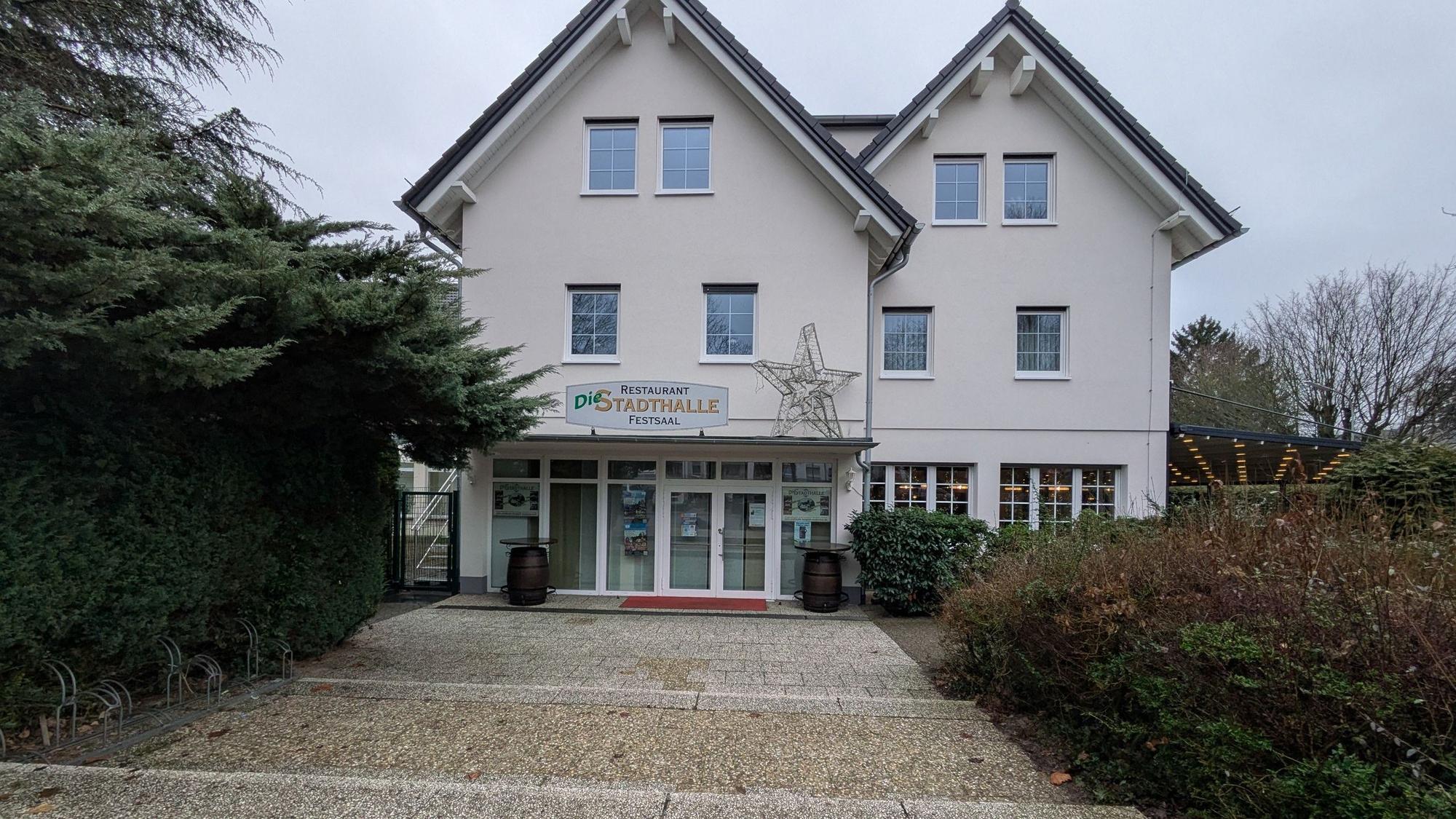 Eingang zur Stadthalle Bergisch Neukirchen