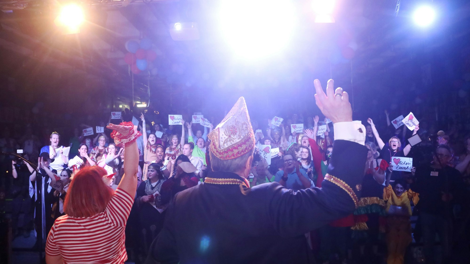 Karnevalssitzung in der JVA Ossendorf.