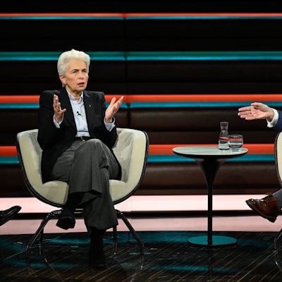 Marie-Agnes Strack-Zimmermann und Rüdiger Lucassen lieferten sich bei Markus Lanz ein hitziges Wortgefecht. (Bild: ZDF/ Markus Hertrich)