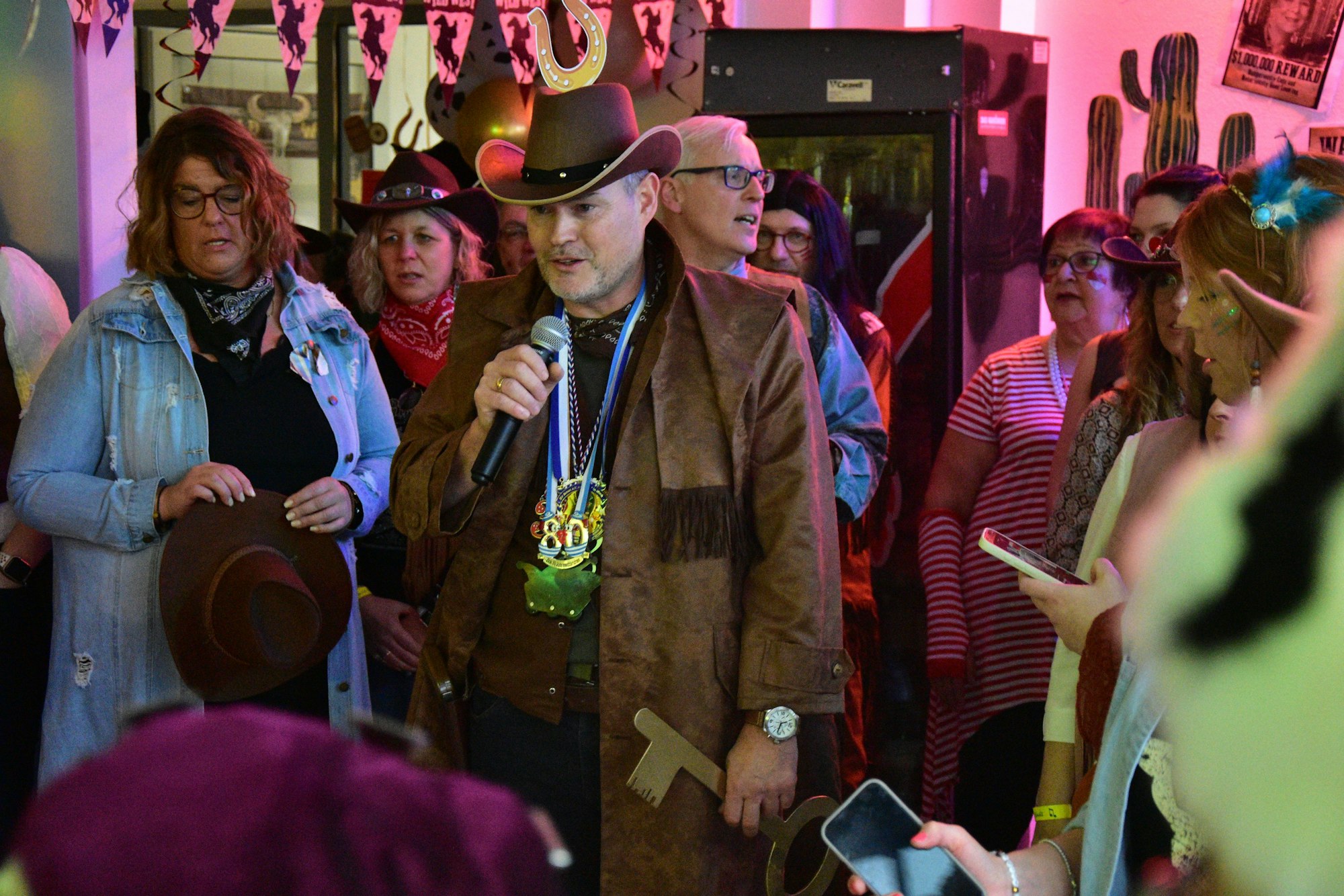 Bürgermeister Karsten Schäfer als Sheriff beim Rathaussturm