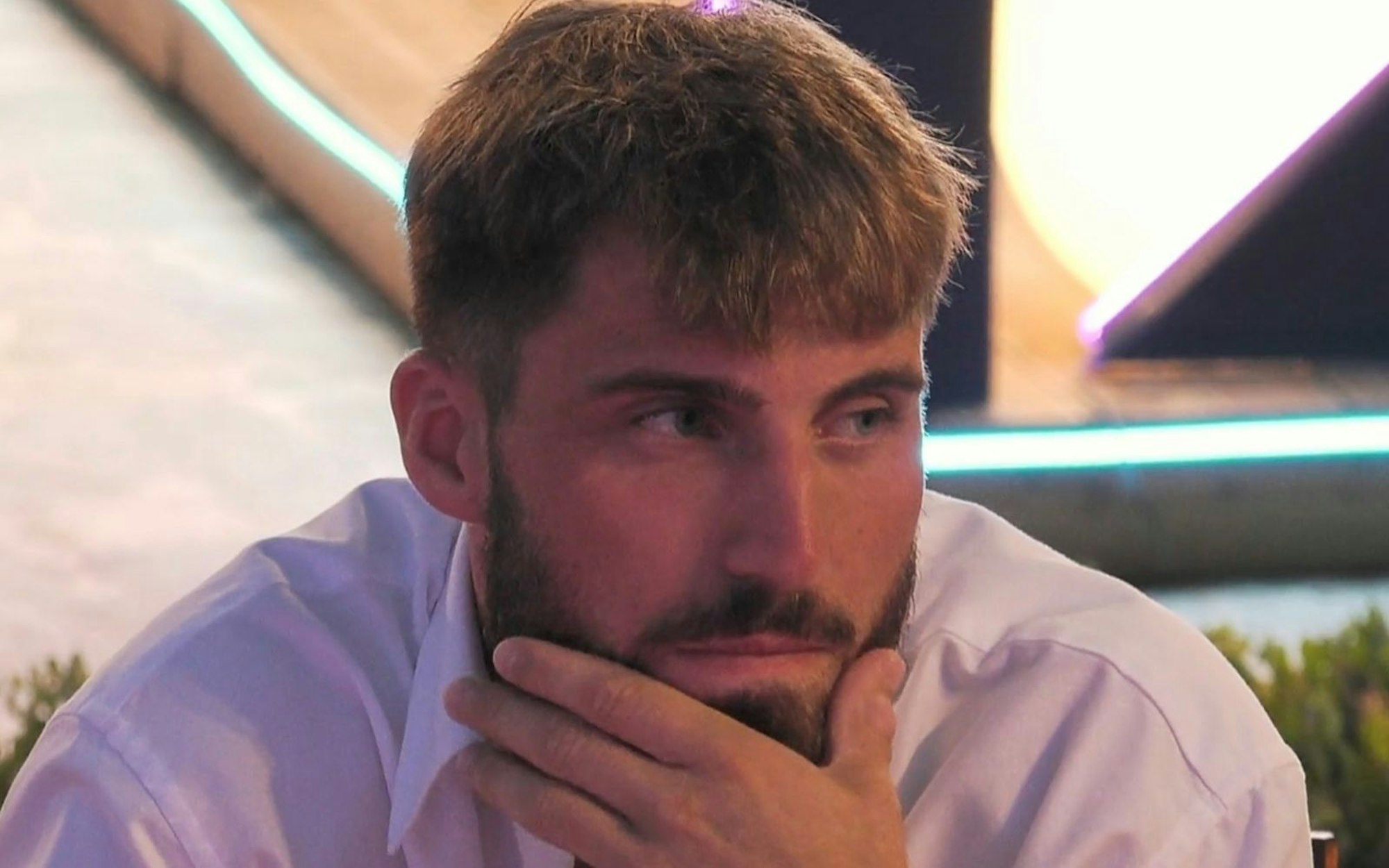 Patrick scheint tatsächlich Gefühle für Elena zu entwickeln. (Bild: RTL)