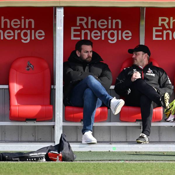 Geschäftsführer Thomas Kessler und Trainer Lukas Kwasniok am Rande des Trainings nach der Niederlage gegen Leipzig.