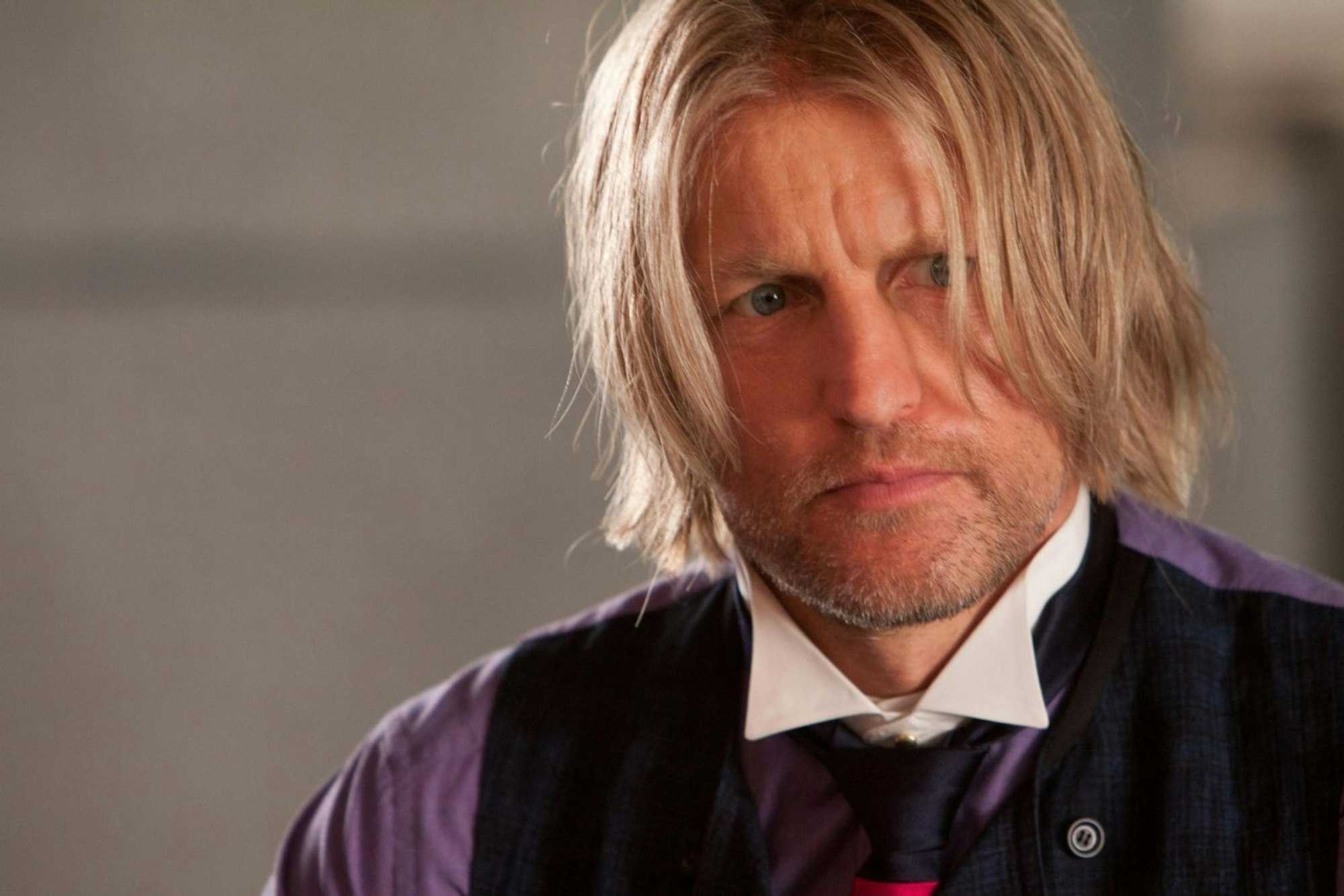 Haymitch Abernathy (Woody Harrelson) gewann 24 Jahre vor den Ereignissen des ersten Films die Hungerspiele. (Bild: Studiocanal GmbH)