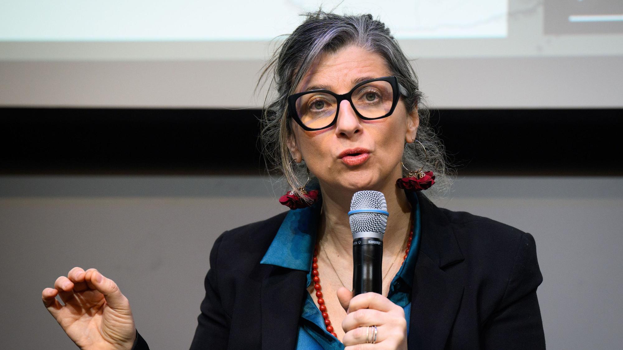 Francesca Albanese, Sonderberichterstatterin des UN-Menschenrechtsrates für die besetzten palästinensischen Gebiete, spricht bei einer Veranstaltung. (Archivbild)