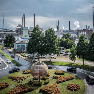 Leverkusen steckt in einer nie dagewesenen Finanzkrise.