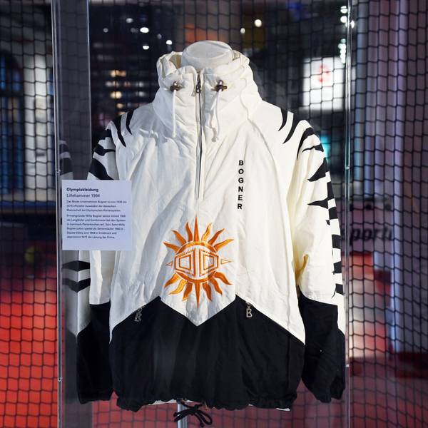 Eine Jacke von Bogner aus der deutschen Olympiakleidung für Lillehammer 1994.