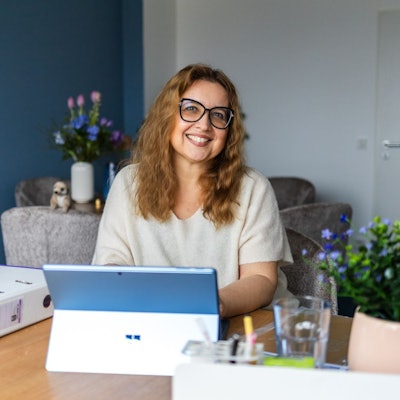Kinderpsychotherapeutin Dr. Ewa Cionek-Szpak nutzt die KI von Doctolib als Sprechstundenhilfe