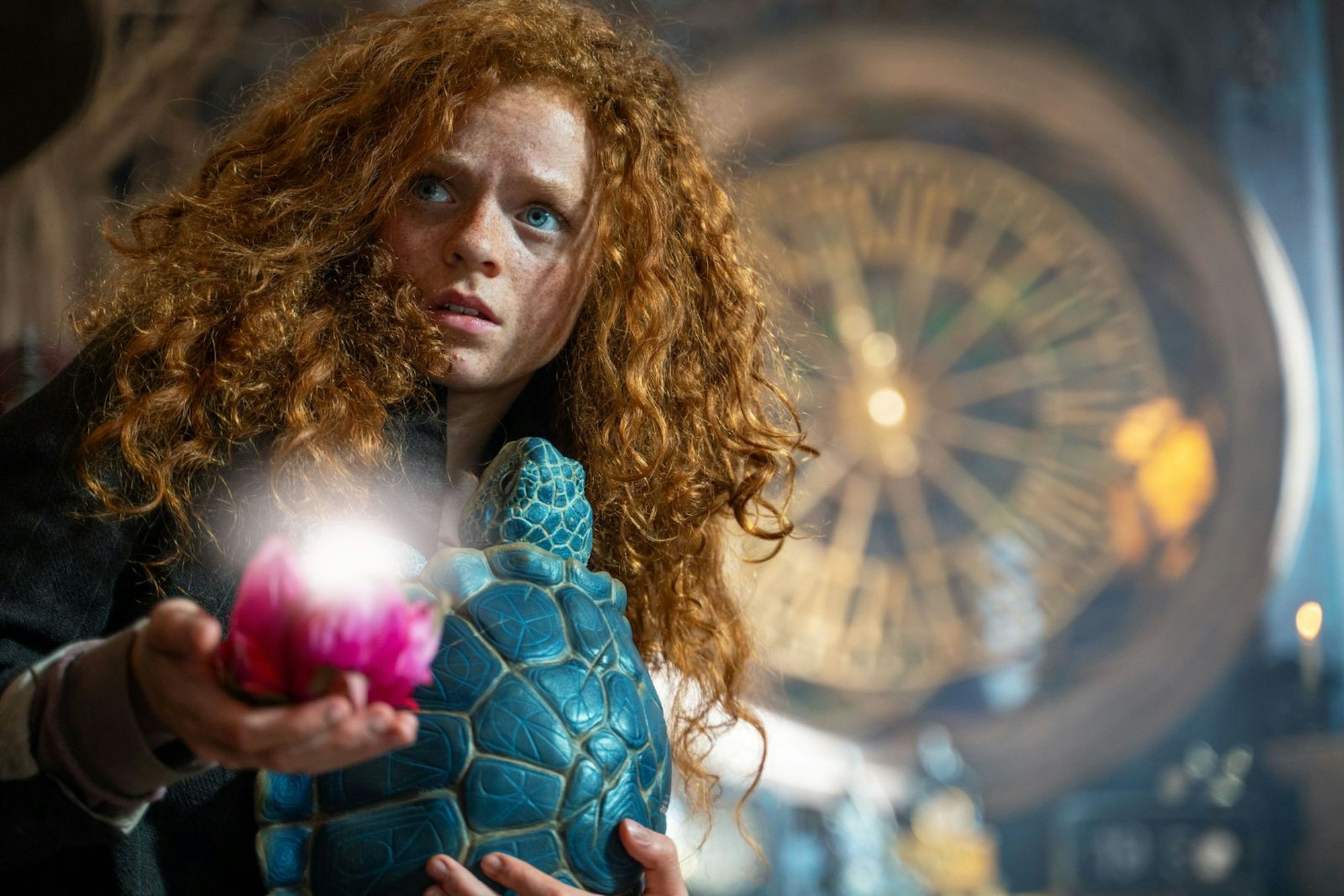 „Momo“ ist wieder da: Die Titelrolle in der Neuverfilmung des Michael-Ende-Klassikers übernahm die junge Britin Alexa Goodall. (Bild: Leonine Studios/Constantin Film)